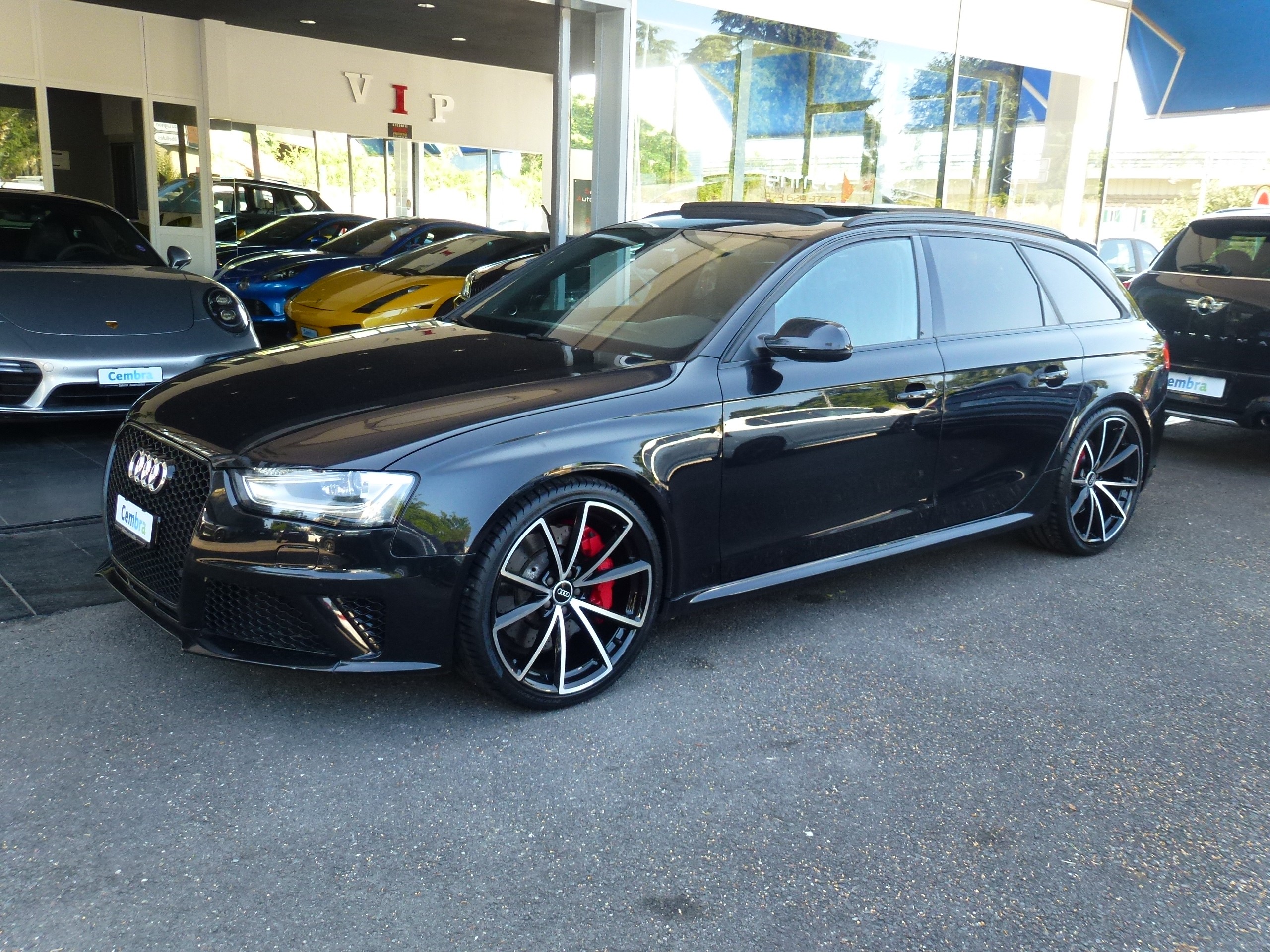 AUDI RS4 Avant 4.2 FSI V8 quattro S-tronic