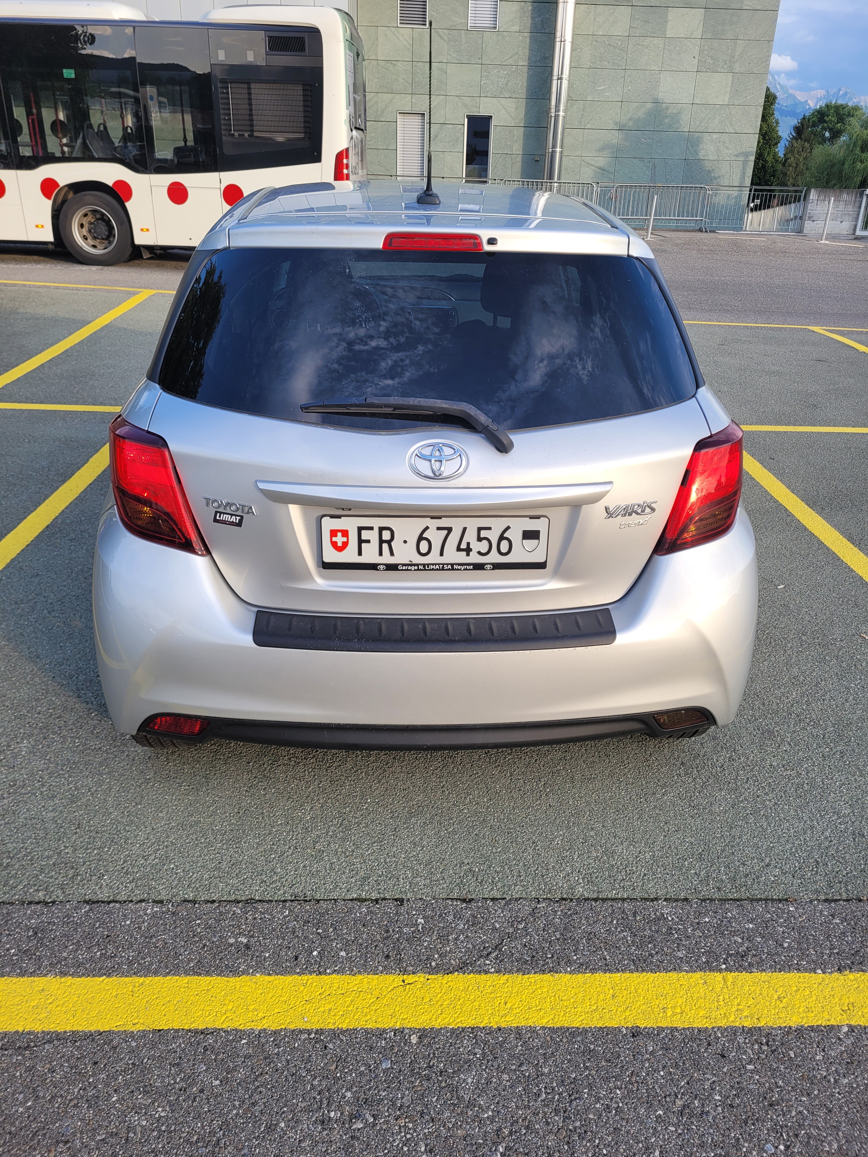 TOYOTA Yaris 1.33 Trend