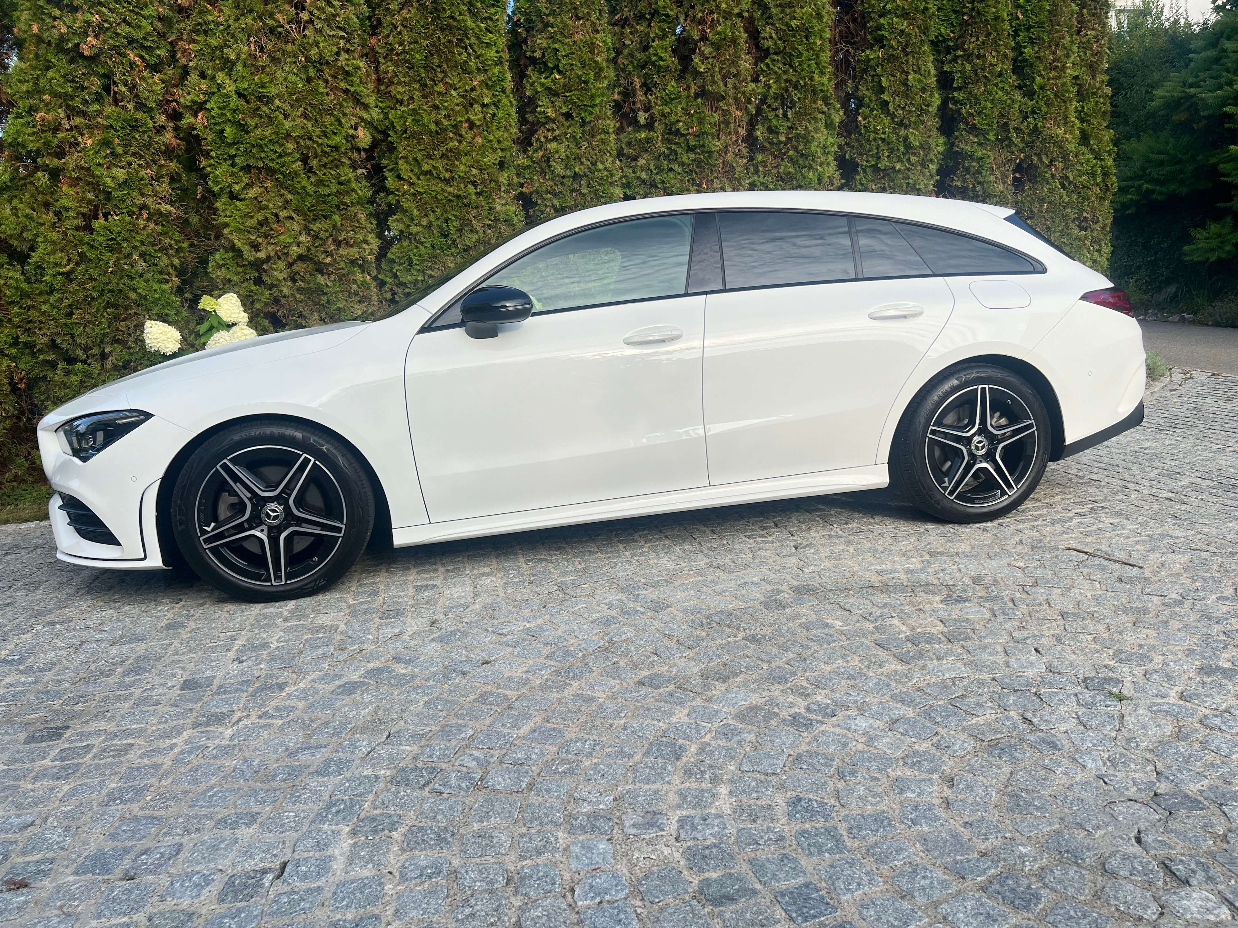 MERCEDES-BENZ CLA Shooting Brake 250 7G-DCT AMG Line