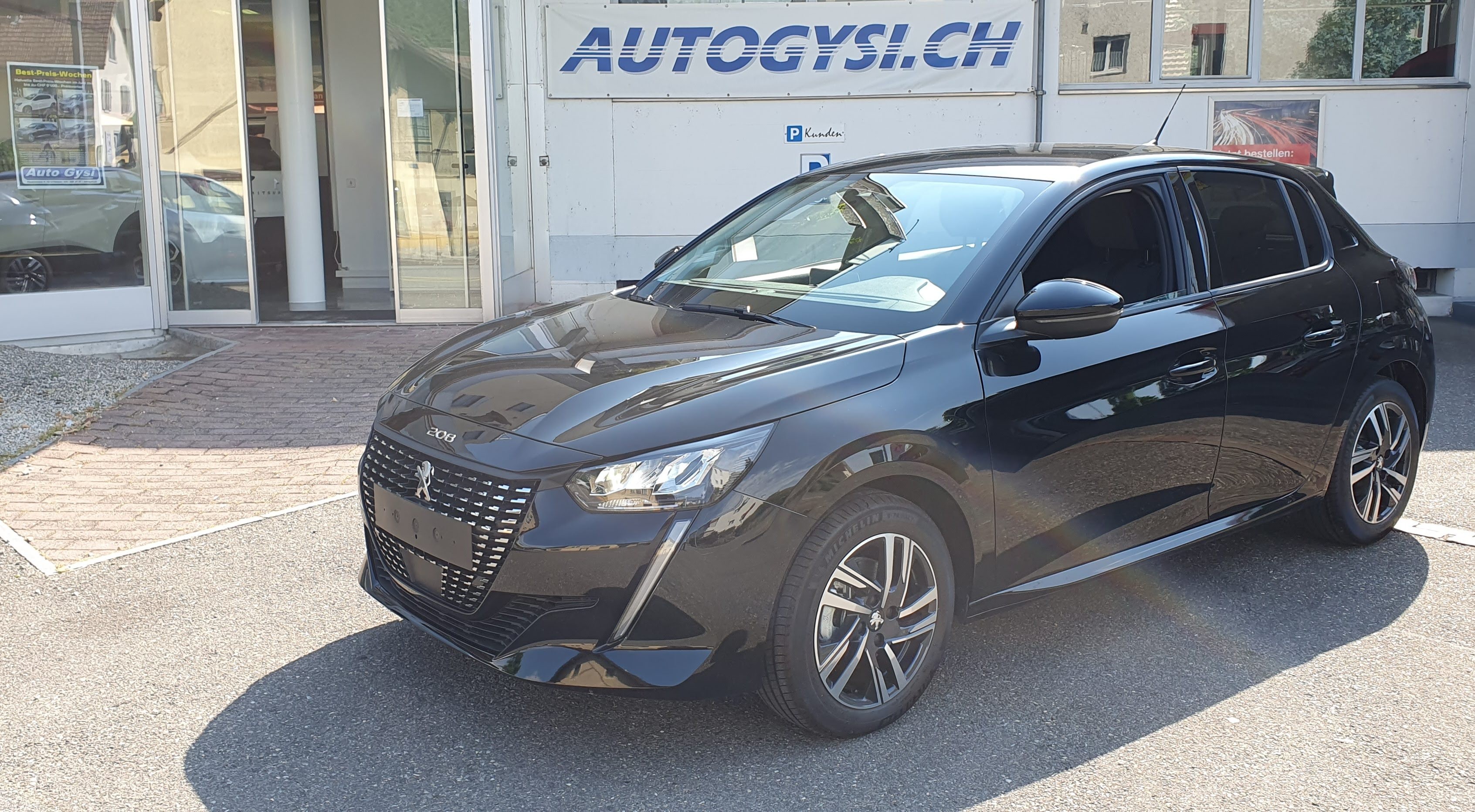 PEUGEOT 208 1.2 BlackLion Automat