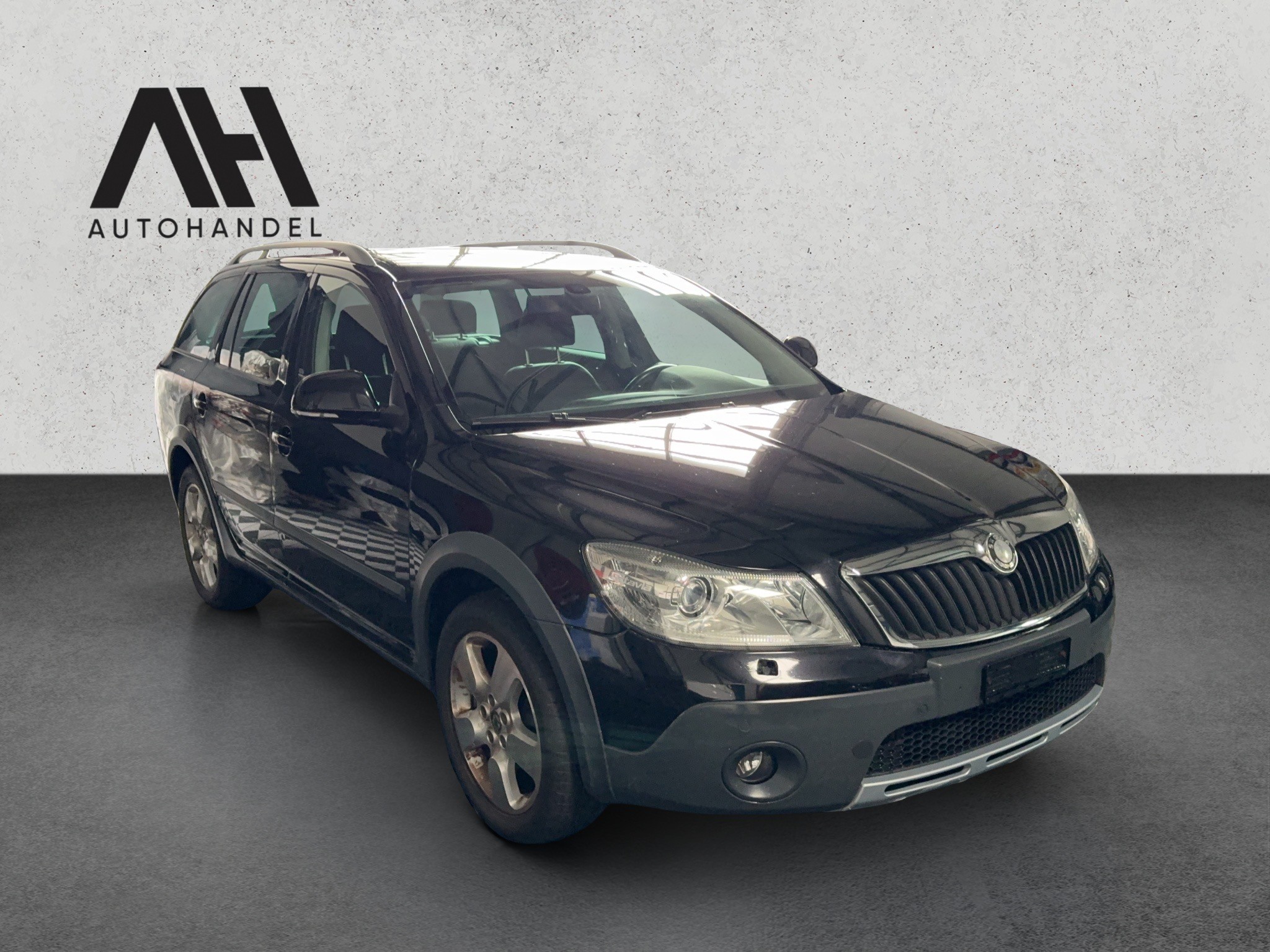 SKODA Octavia Combi 1.8 TSI Scout 4x4