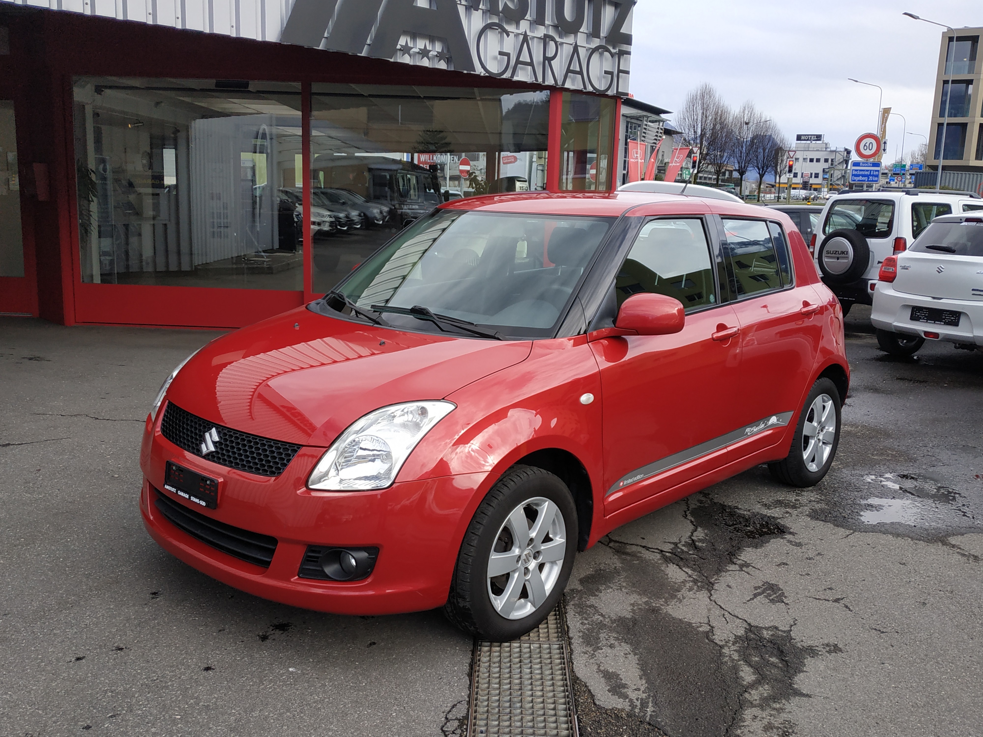 SUZUKI Swift 1.3i 16V GL Top Piz Sulai LE 4x4