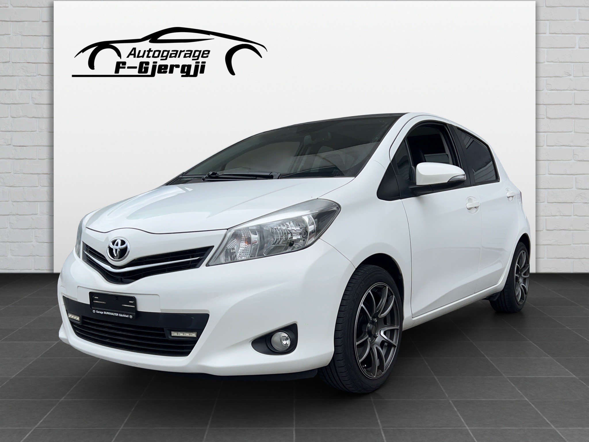 TOYOTA Yaris 1.33 Sol Premium