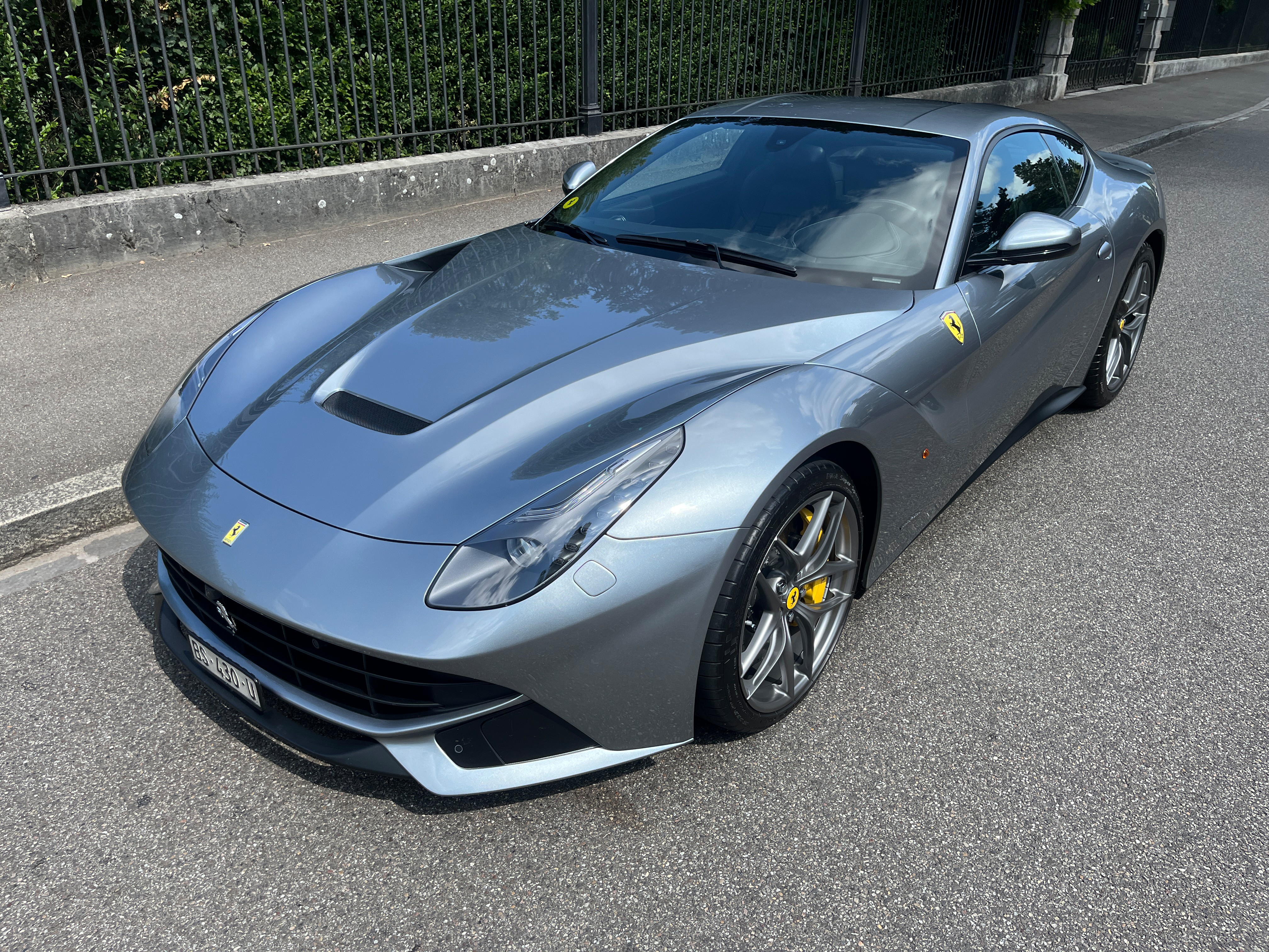 FERRARI F12 Berlinetta