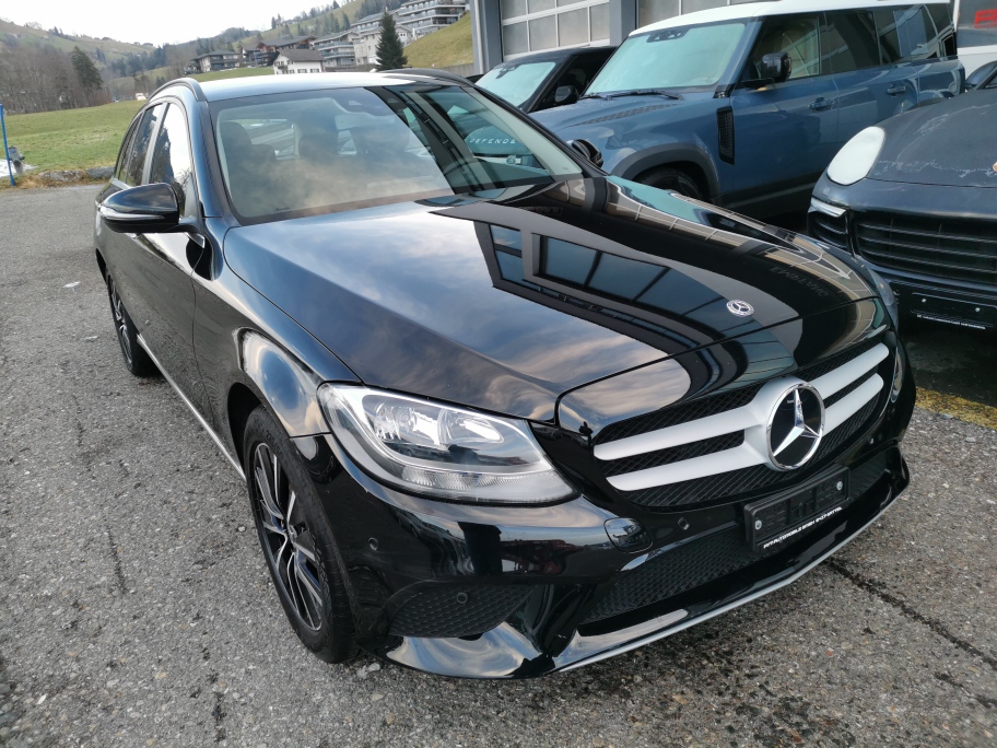 MERCEDES-BENZ C 200 Avantgarde 4Matic 9G-Tronic