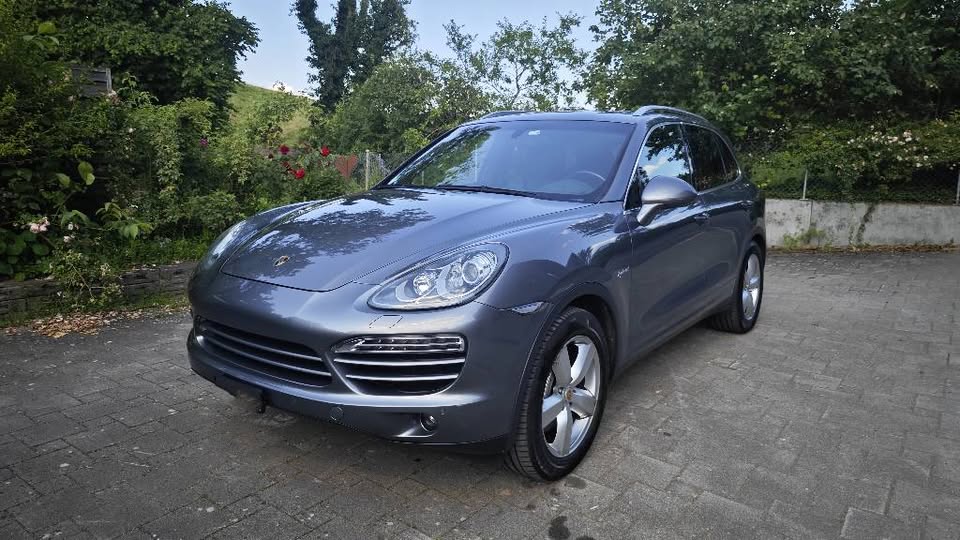 PORSCHE Porsche Cayenne S Hybrid, mit neue MFK 04.12.2024 und Porsche Garantie bis 08.2025