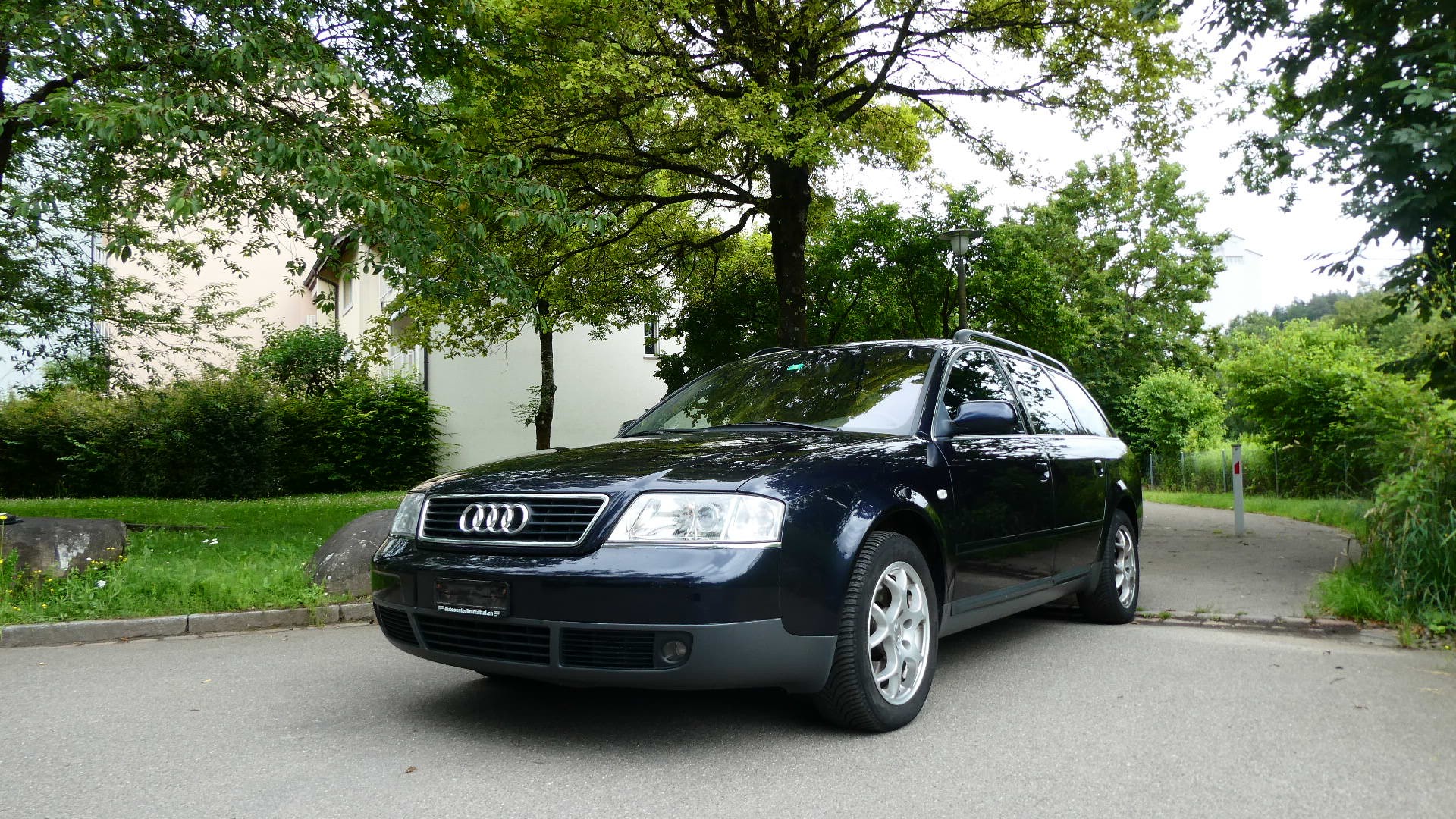 AUDI A6 Avant 2.4 Advance