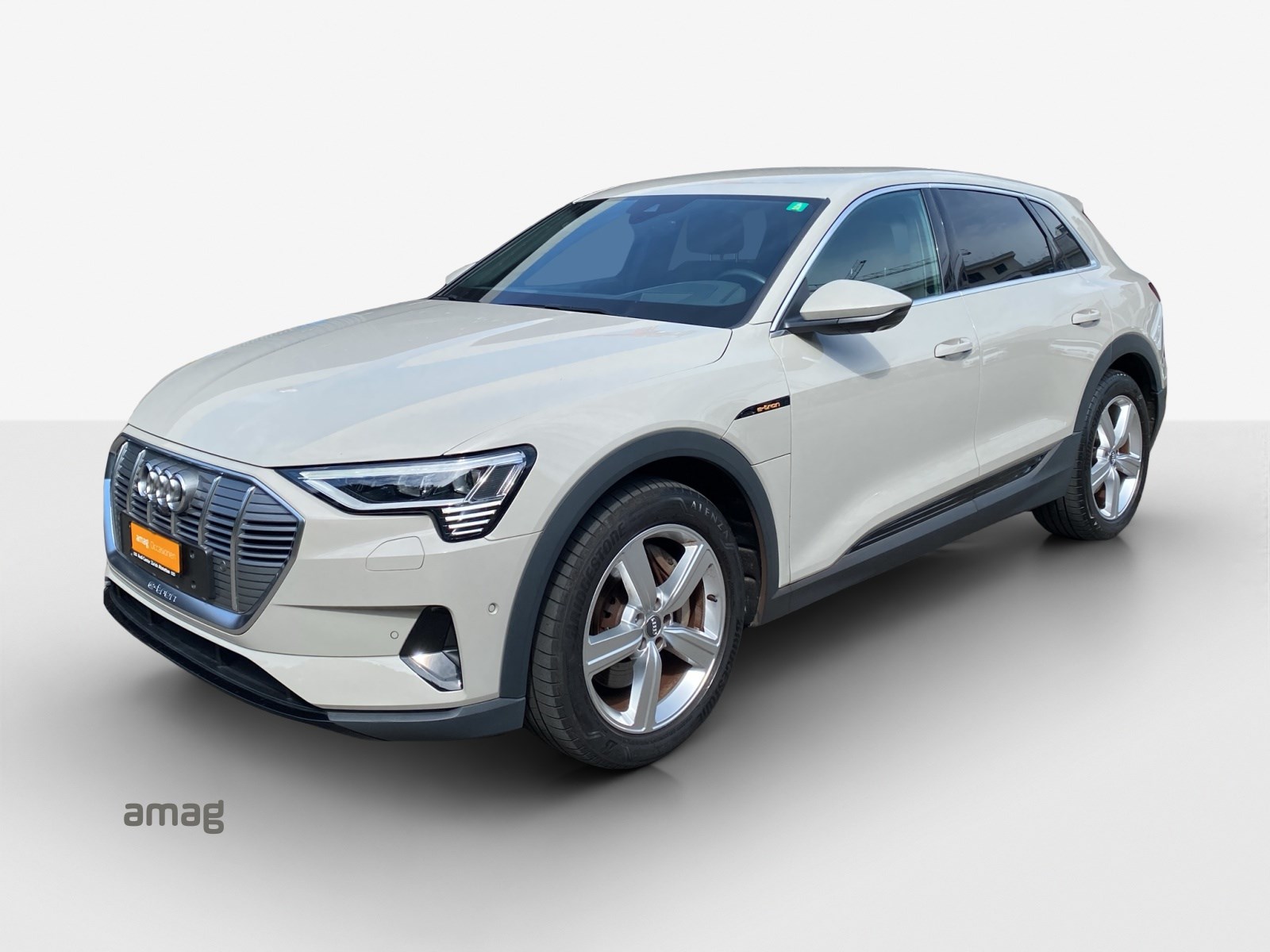 AUDI e-tron 50 quattro