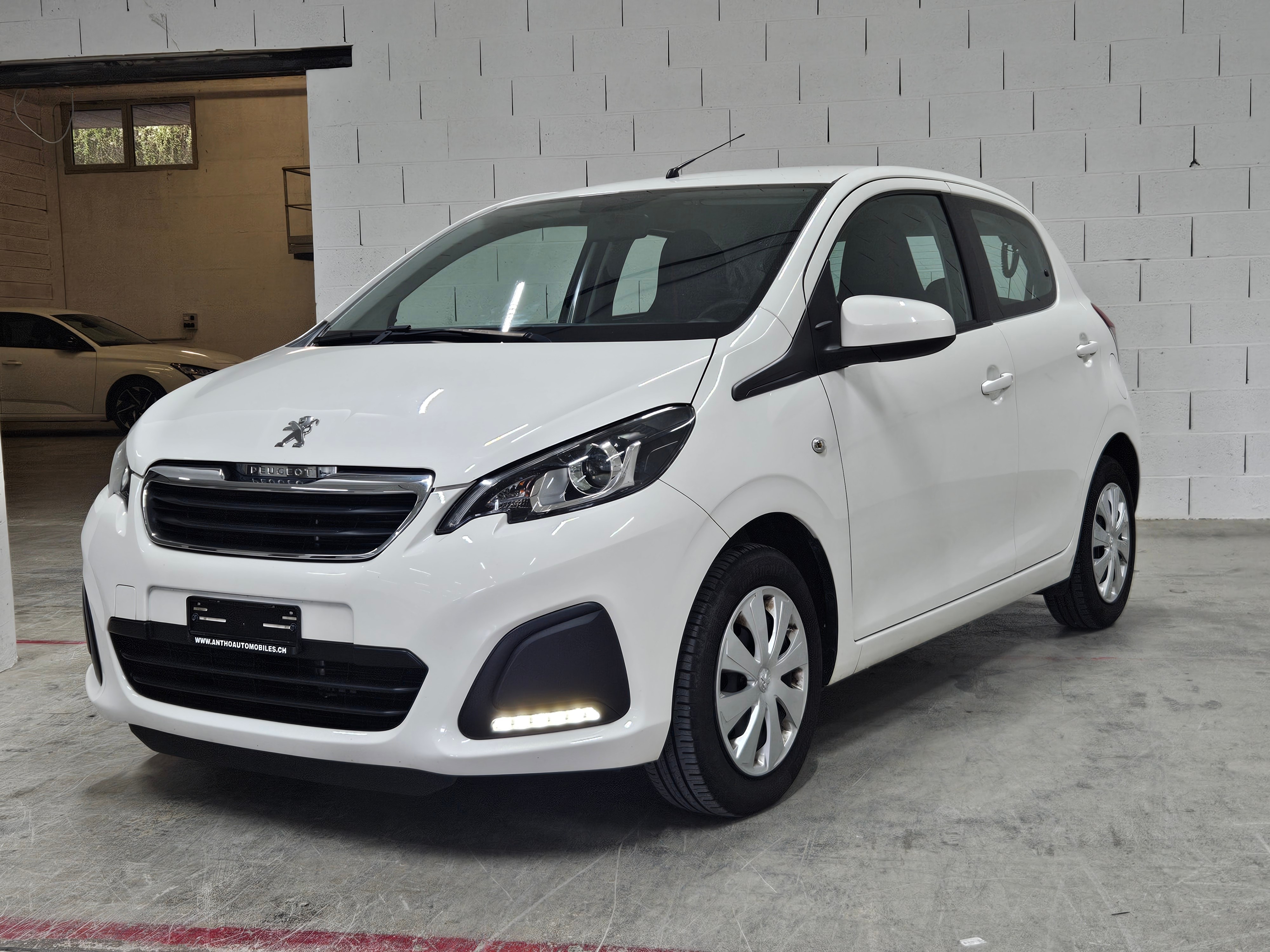 PEUGEOT 108 1.0 VTi Active