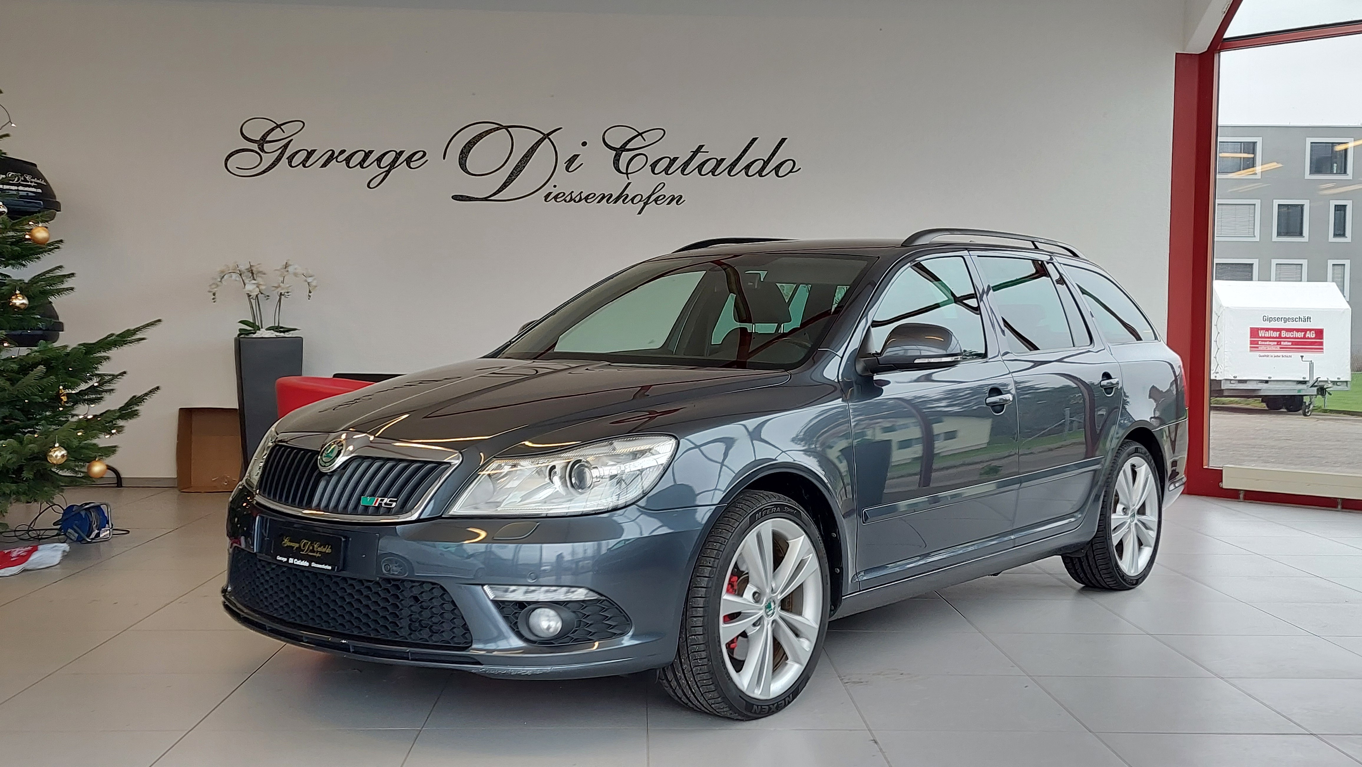 SKODA Octavia Combi 2.0 TSI RS