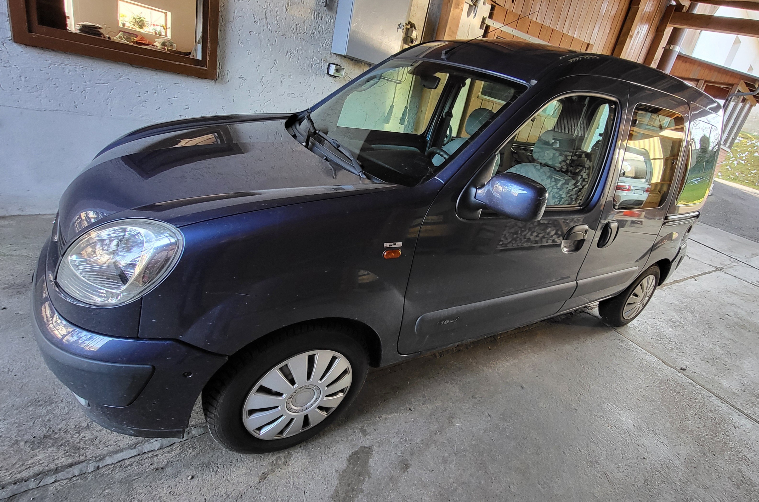 RENAULT Kangoo 1.6 16V Privilège Rollstuhlfahrzeug