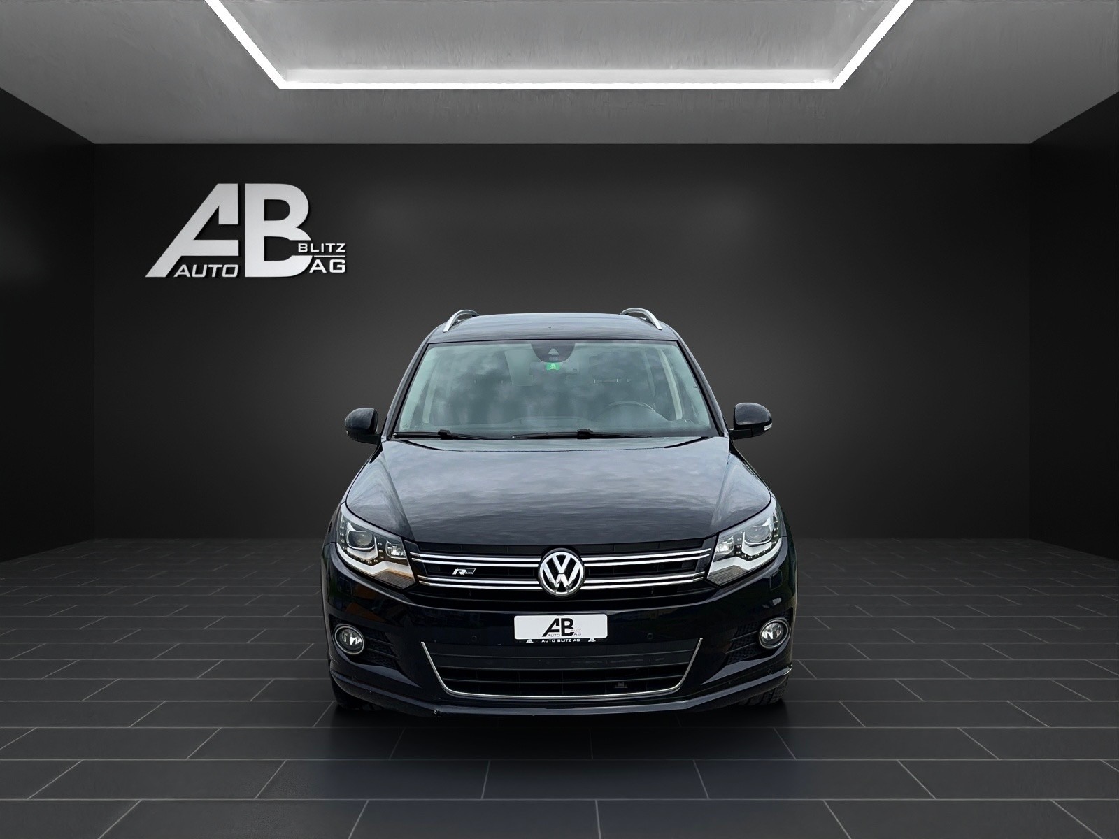 VW Tiguan 2.0 TSI R-Line 4Motion DSG