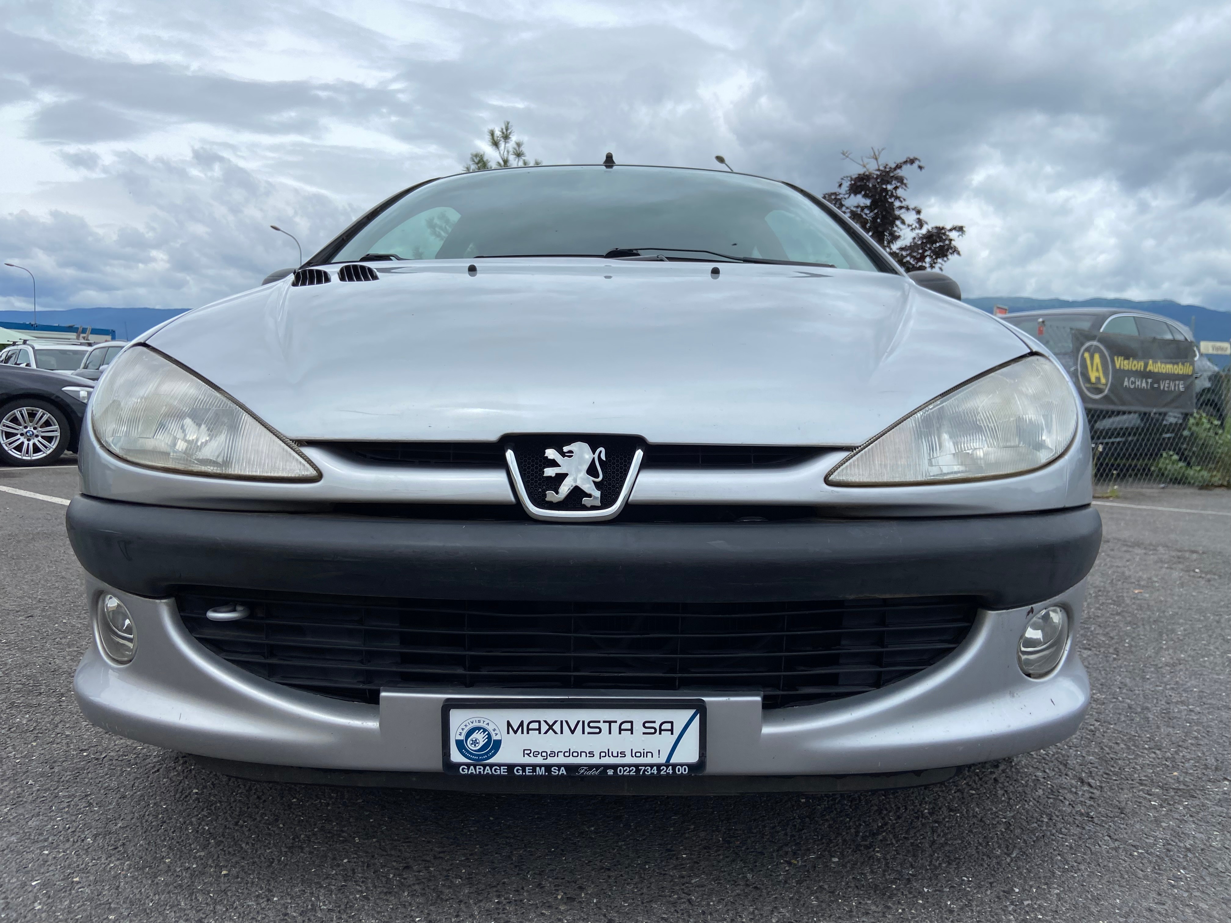 PEUGEOT 206 1.6 XT