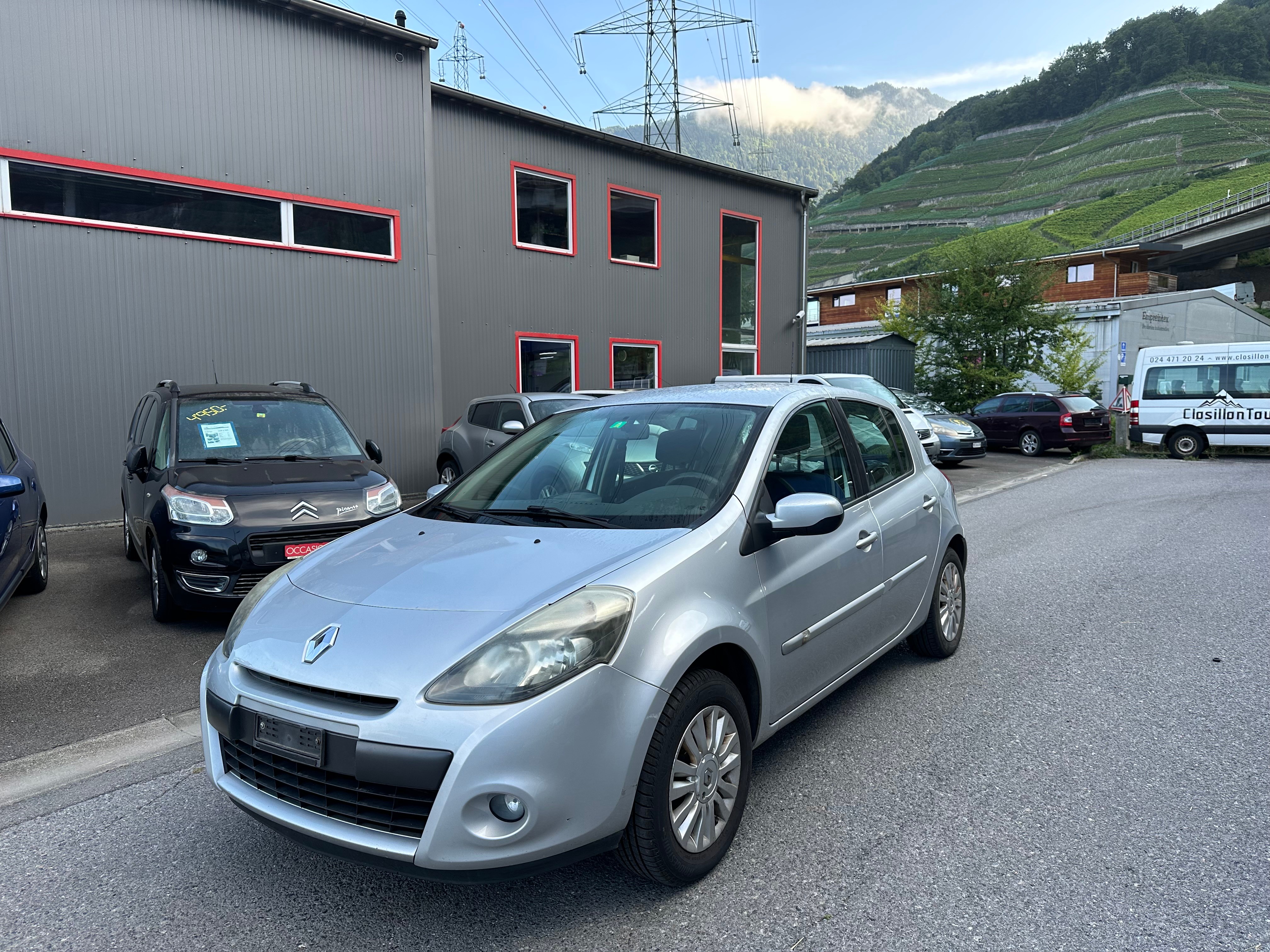 RENAULT Clio 1.6 16V Dynamique Automatic