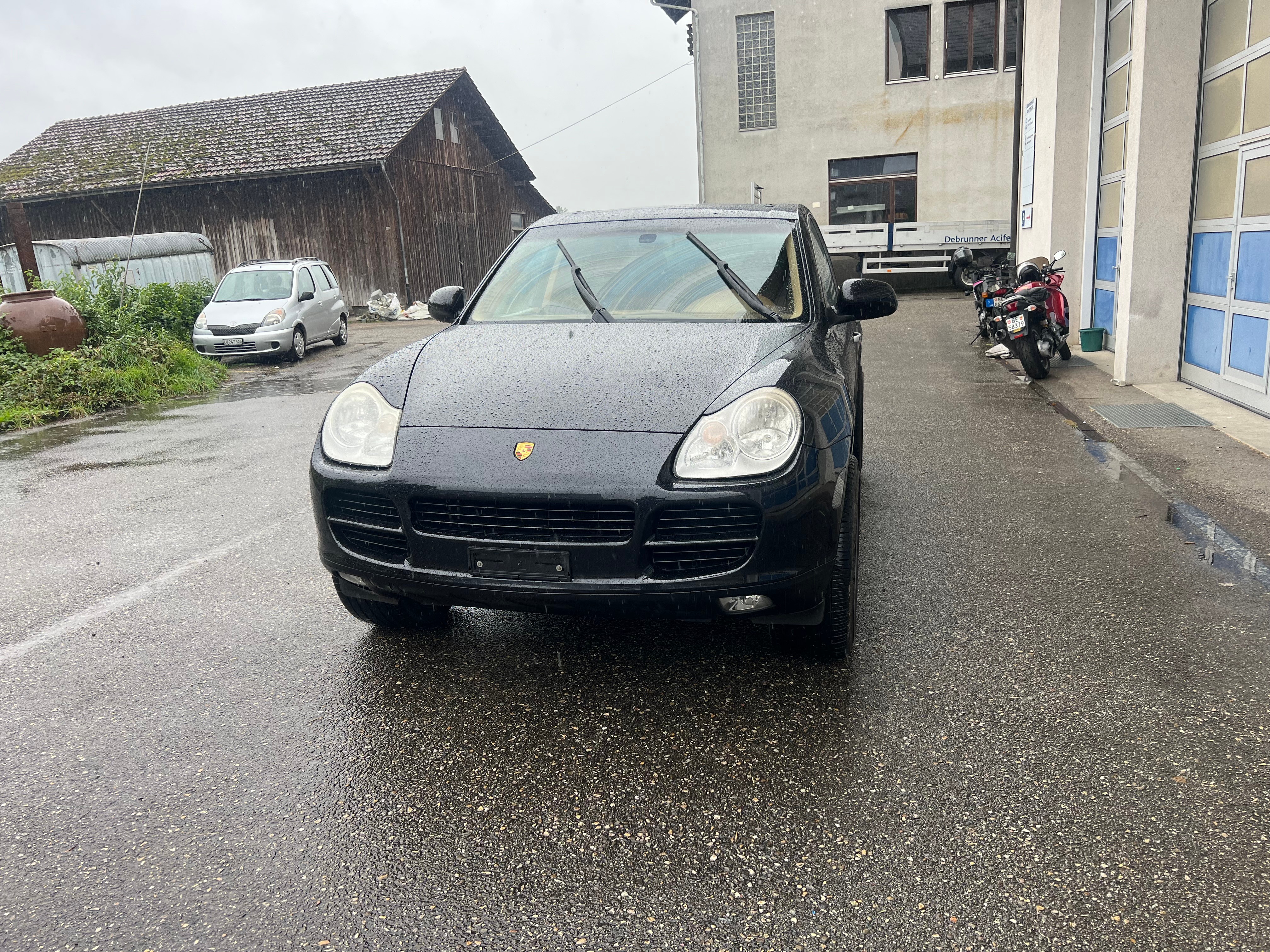 PORSCHE CAYENNE