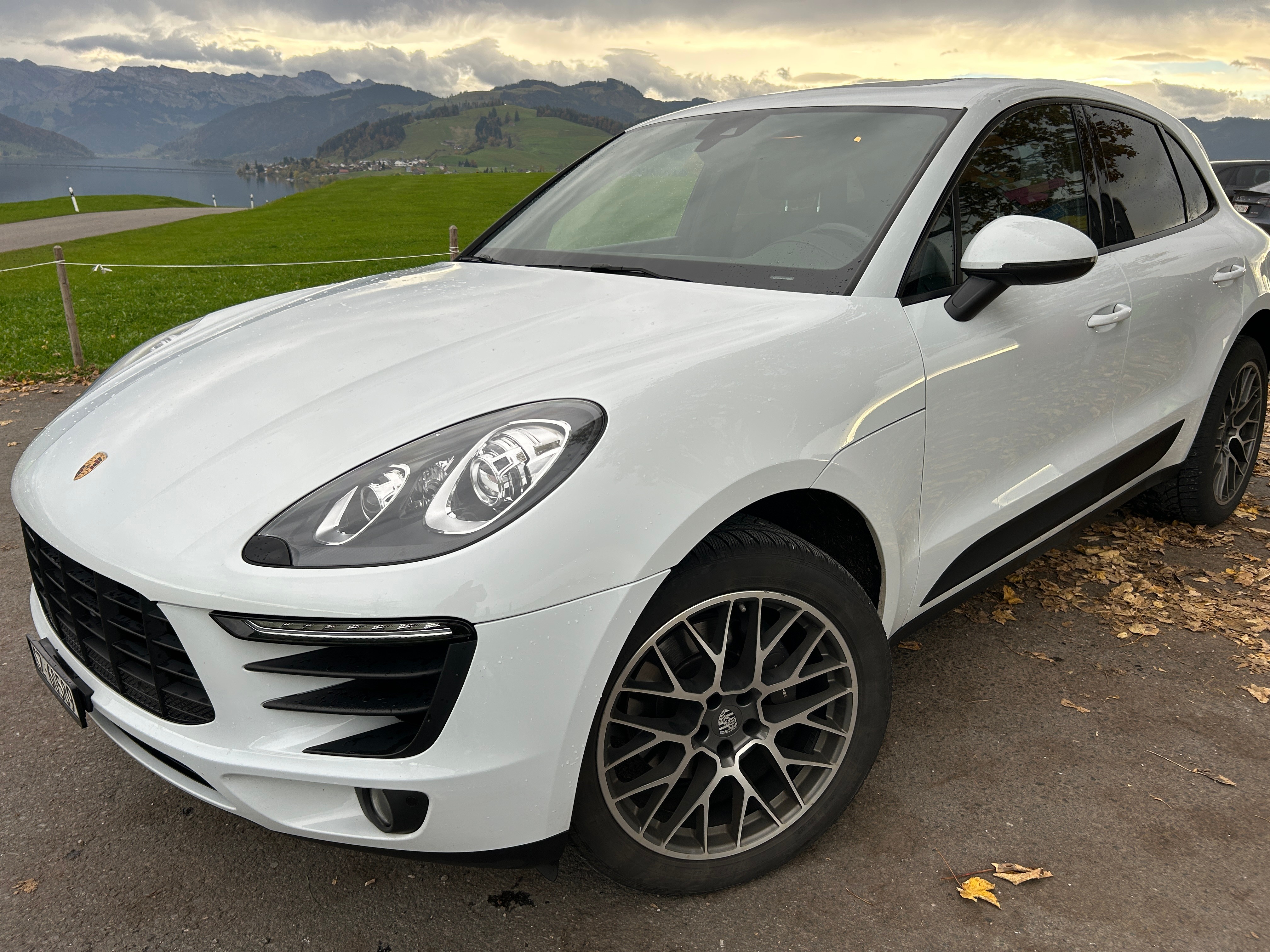 PORSCHE Macan PDK