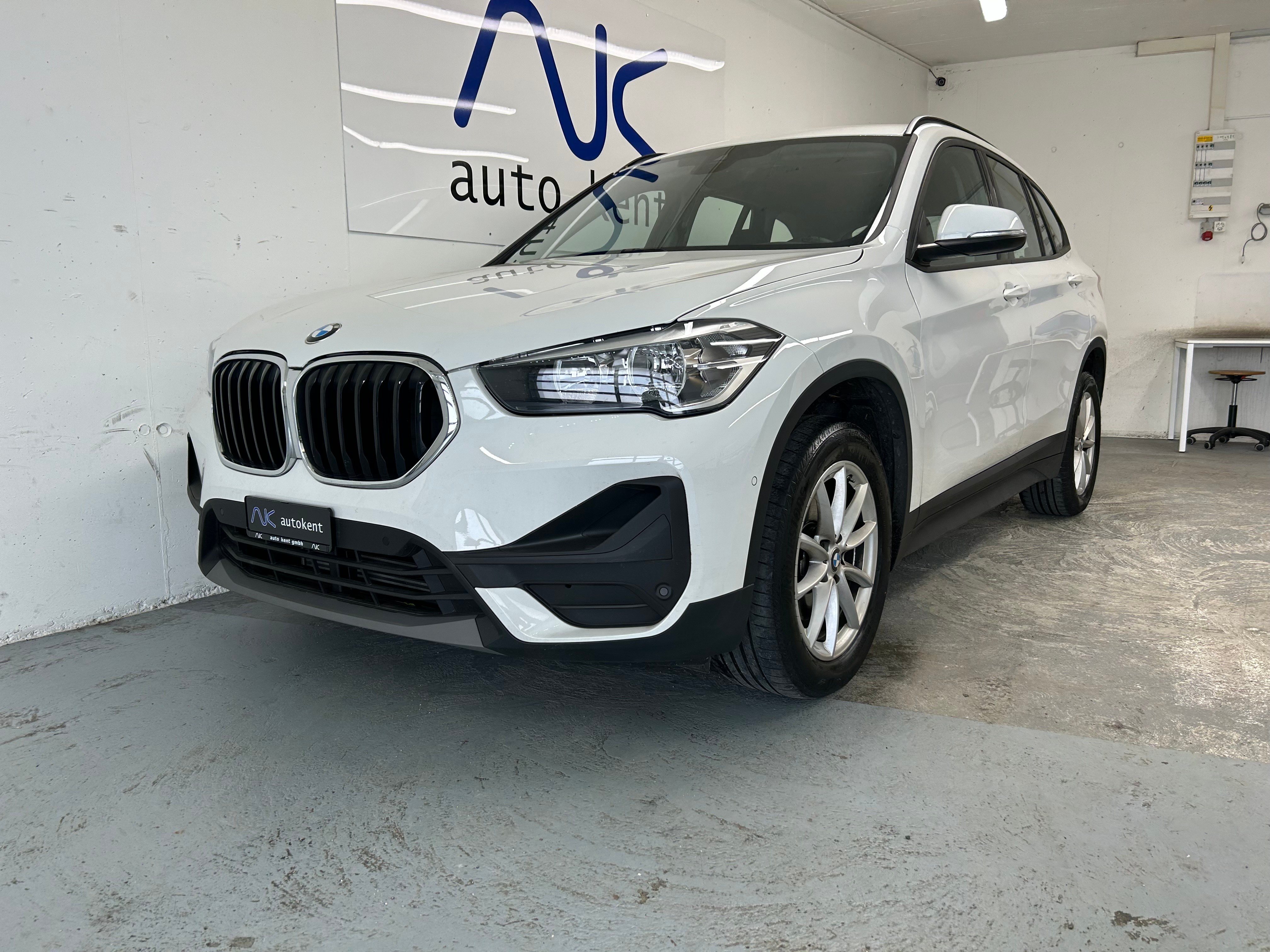 BMW X1 xDrive 18d Essential Edition Steptronic