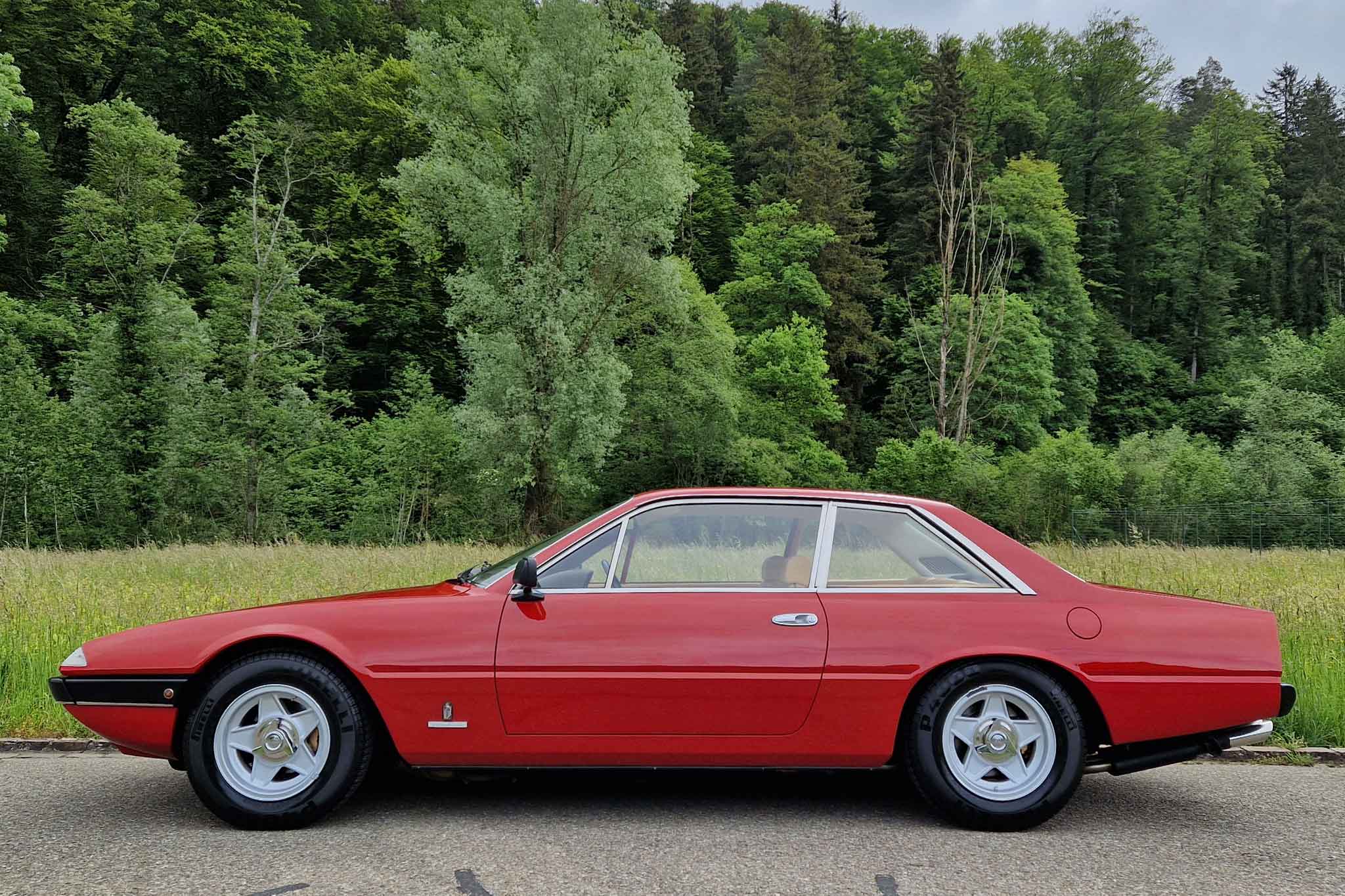 FERRARI 365 GT4 2+2