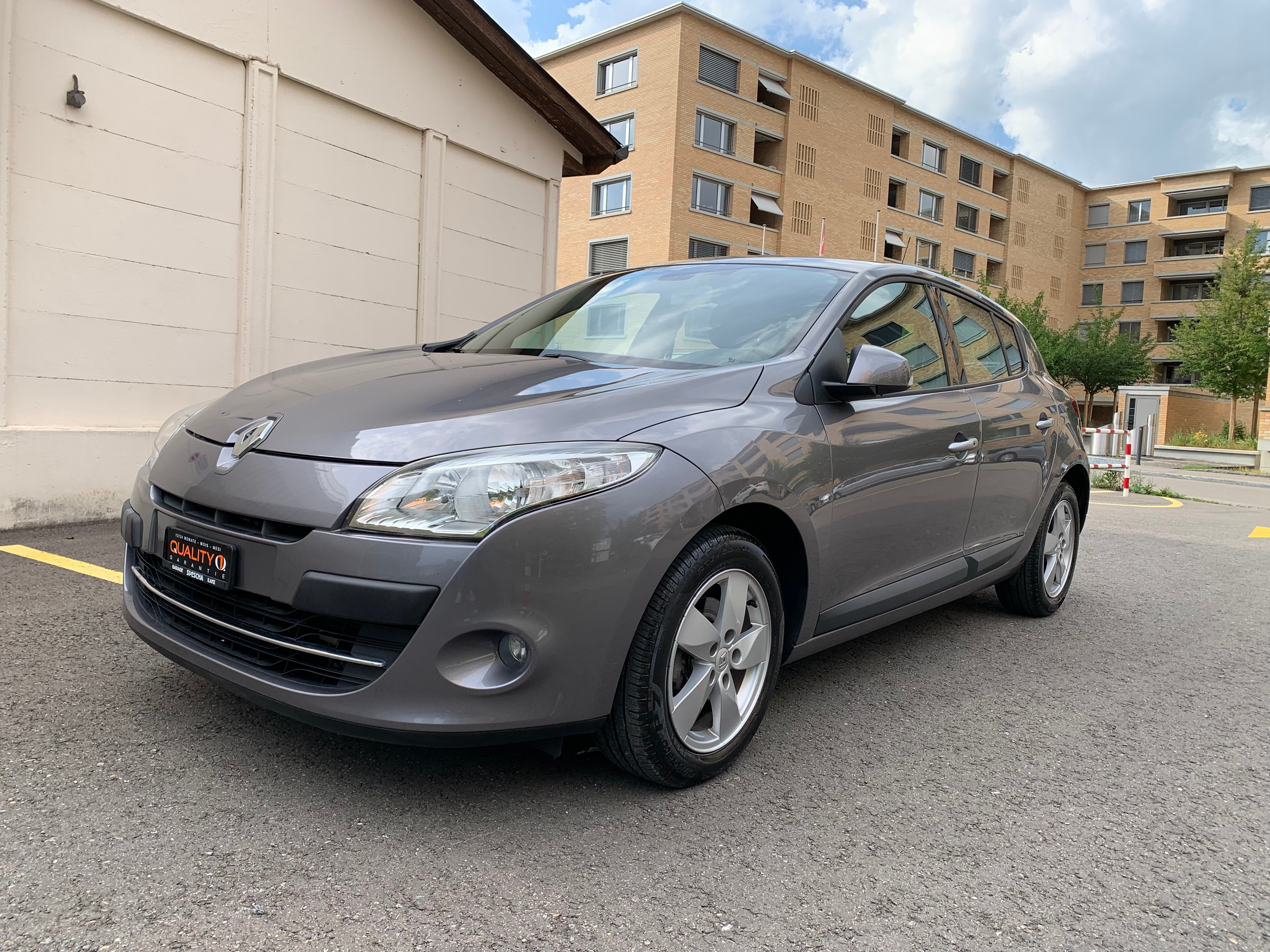 RENAULT Mégane 2.0 16V Dynamique CVT