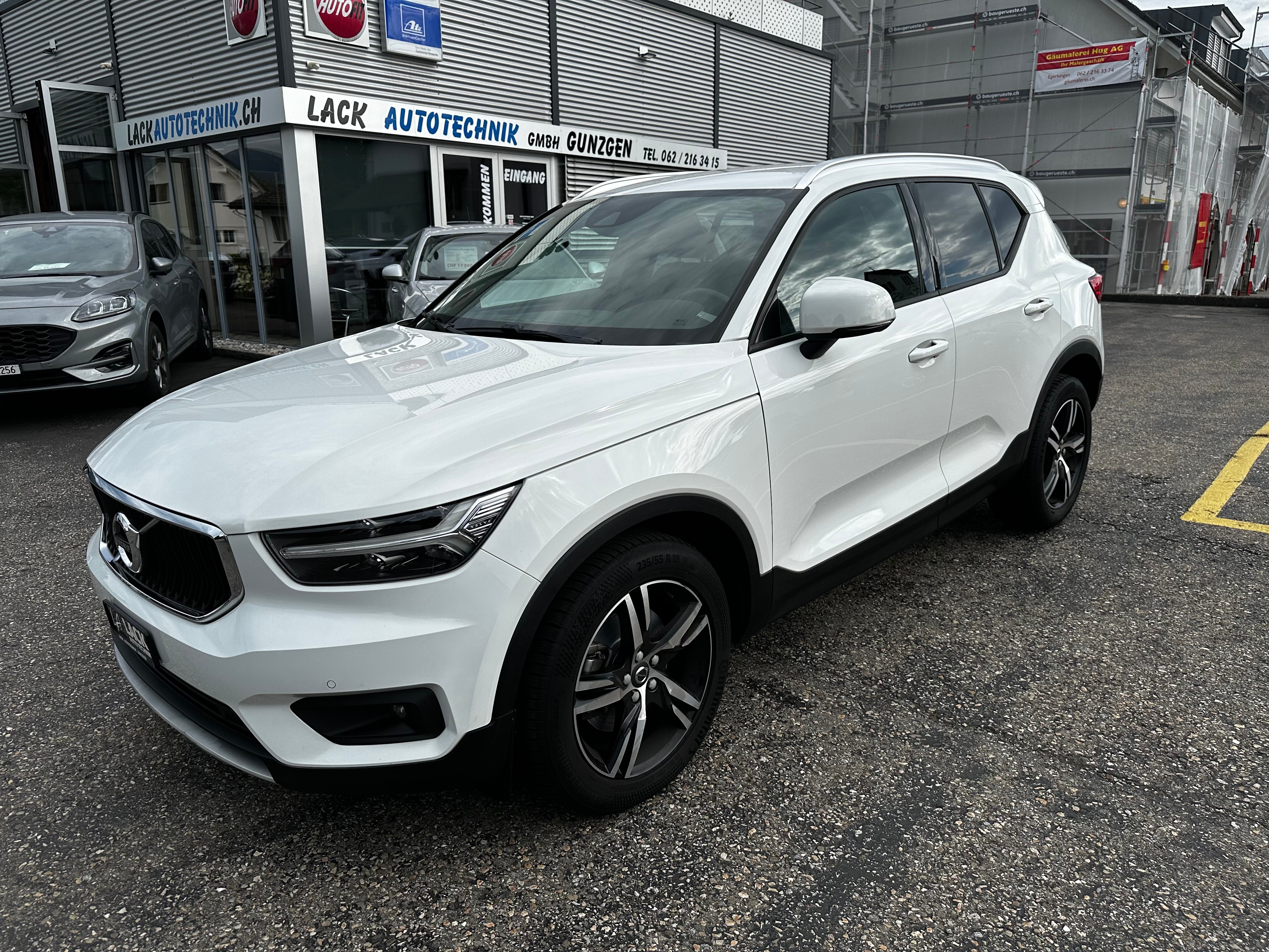 VOLVO XC40 D4 AWD Momentum Geartronic