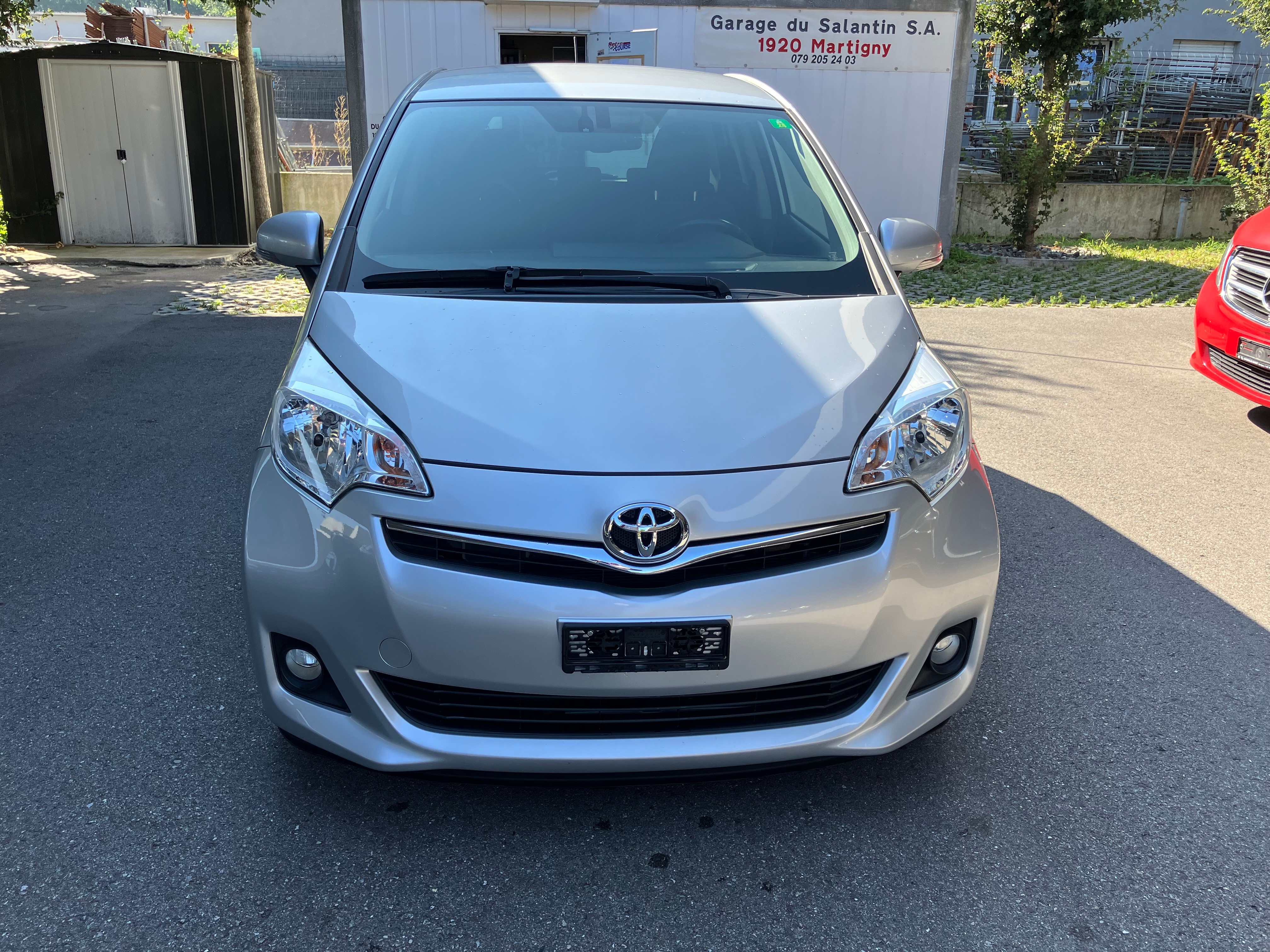 TOYOTA Verso-S 1.33 Linea Sol