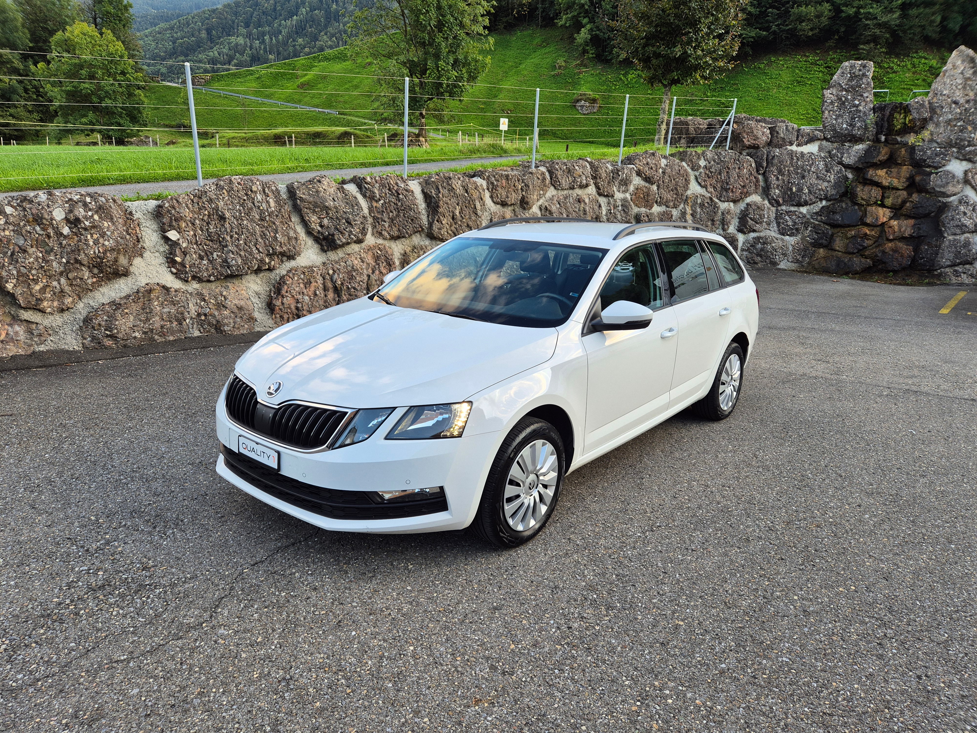 SKODA Octavia Combi 1.6 TDI Ambition 4x4