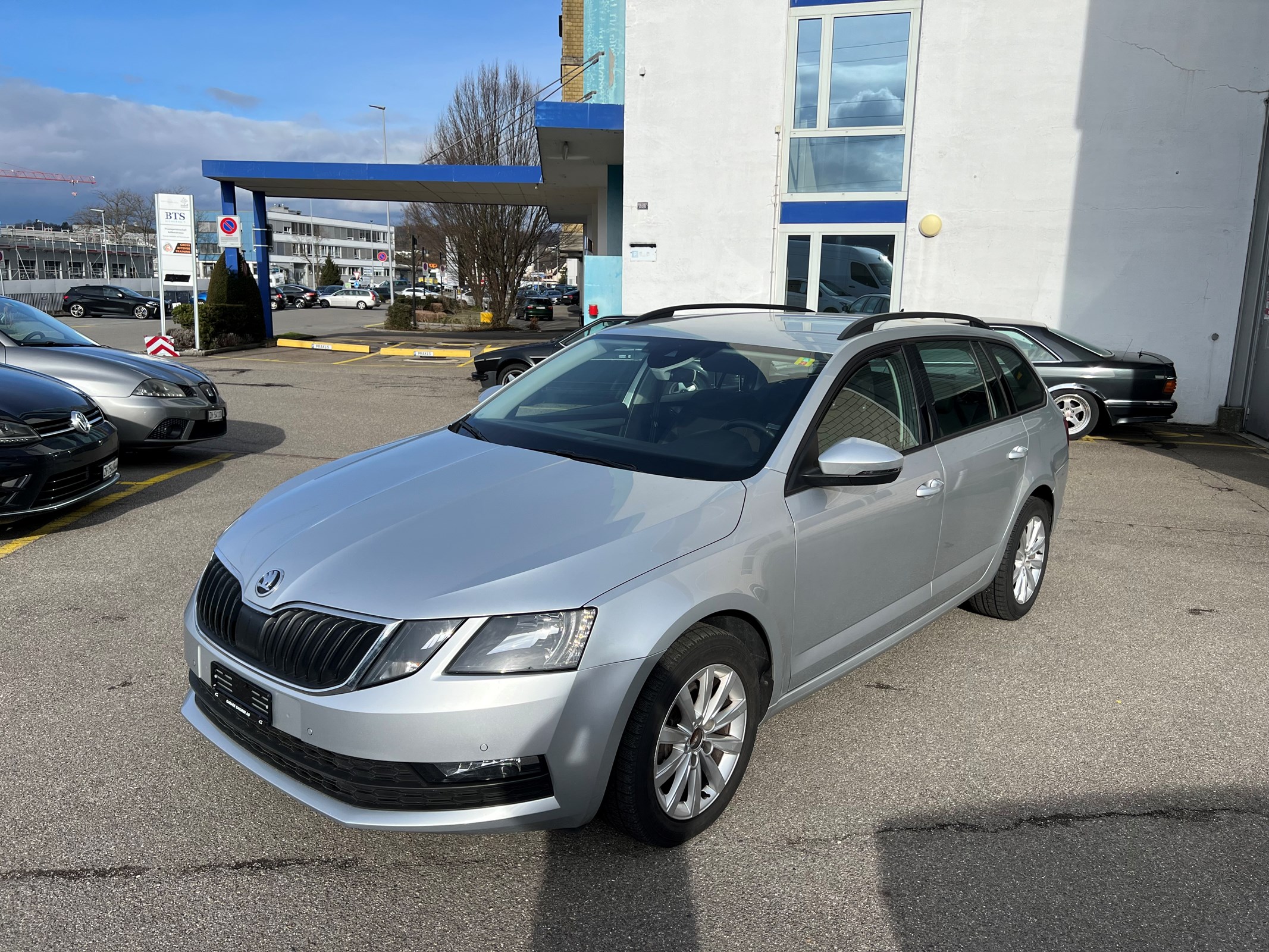 SKODA Octavia Combi 2.0 TDI Ambition DSG