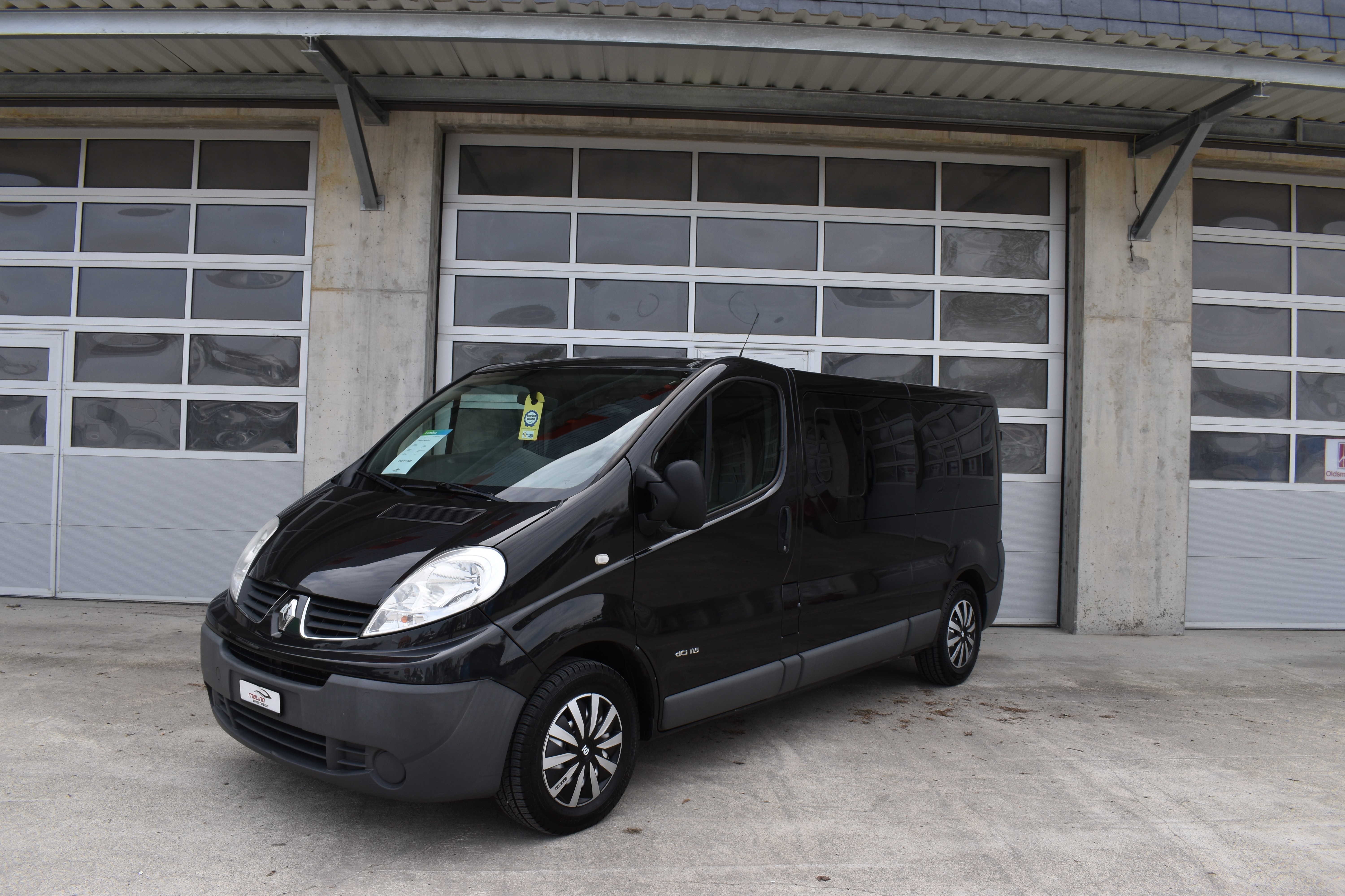 RENAULT Trafic 2.0 dCi Grand Passenger Authentique