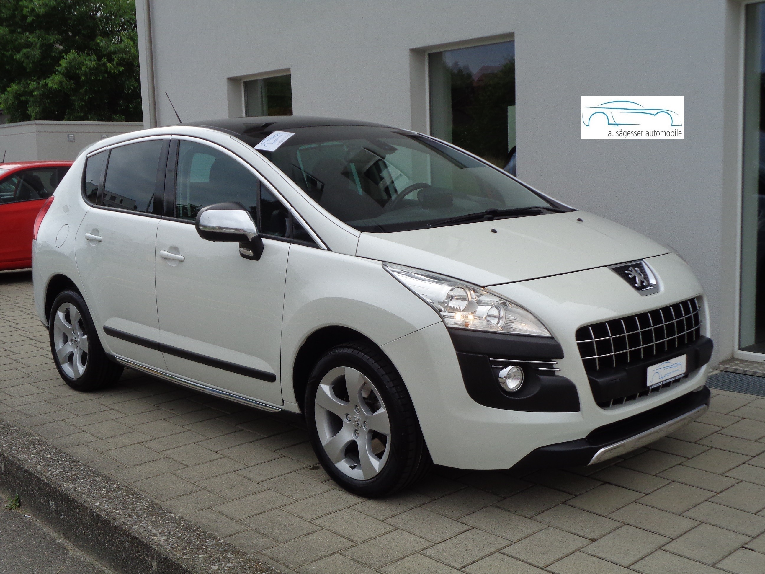 PEUGEOT 3008 1.6 16V T Platinum