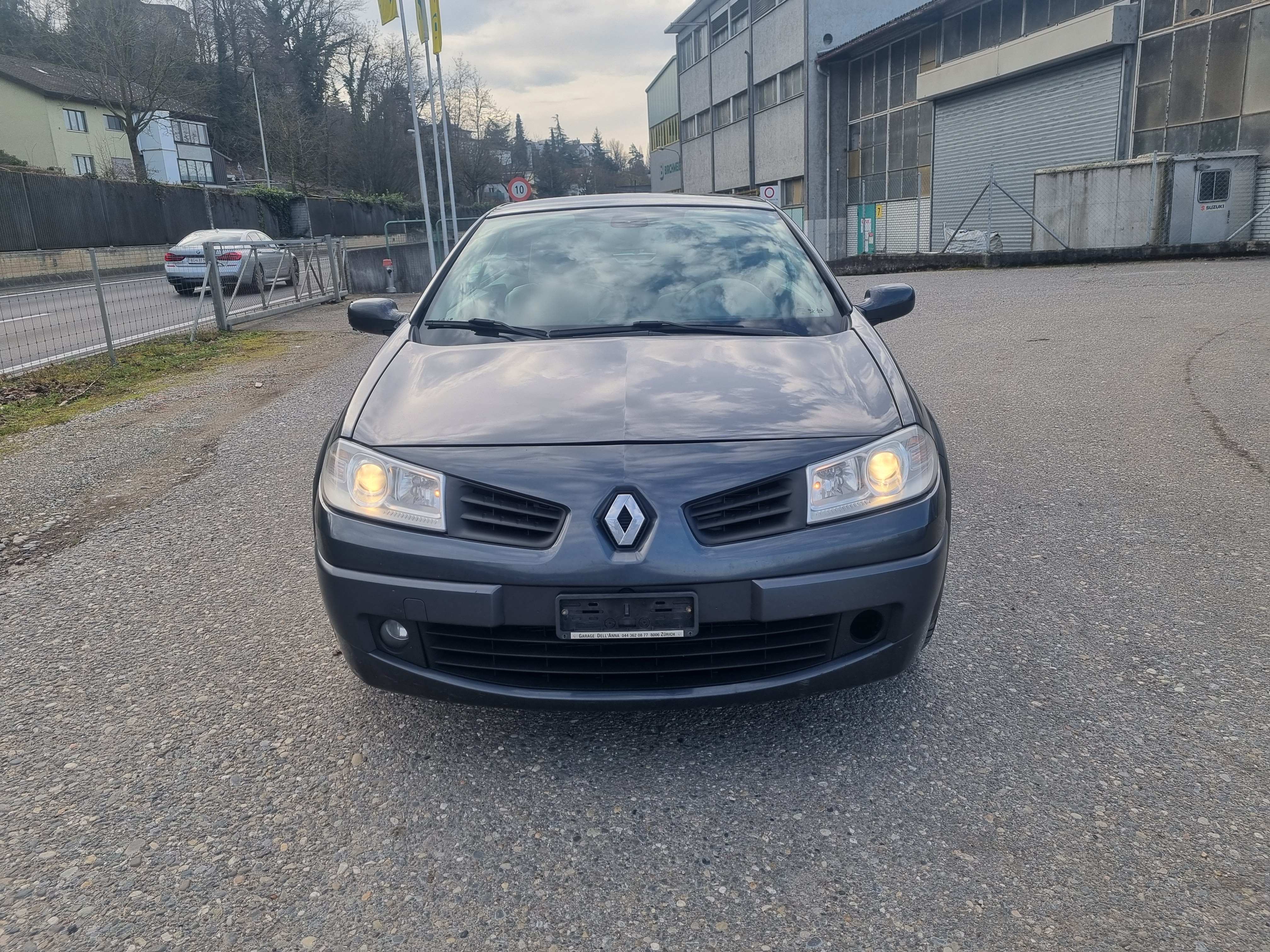 RENAULT Mégane C-C 2.0 16V Privilège Luxe