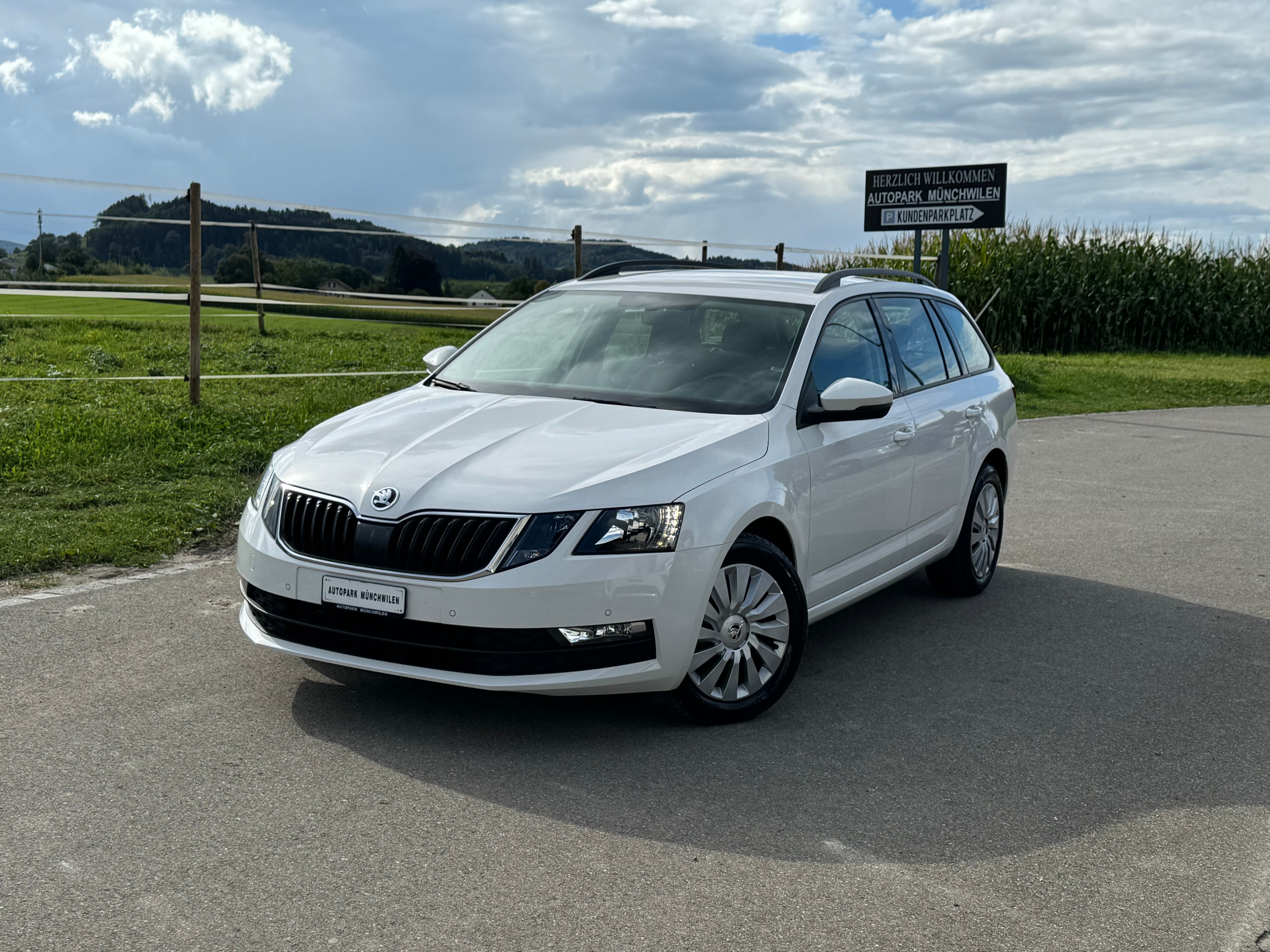 SKODA Octavia Combi 1.6 TDI Ambition DSG