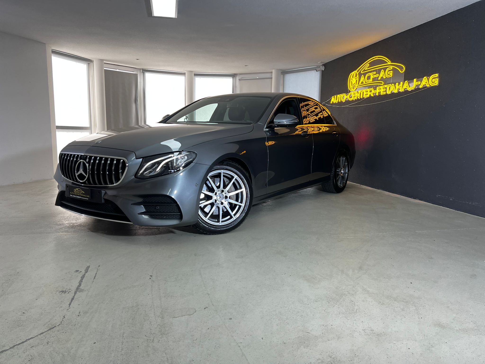 MERCEDES-BENZ E 220 d AMG Line 9G-Tronic