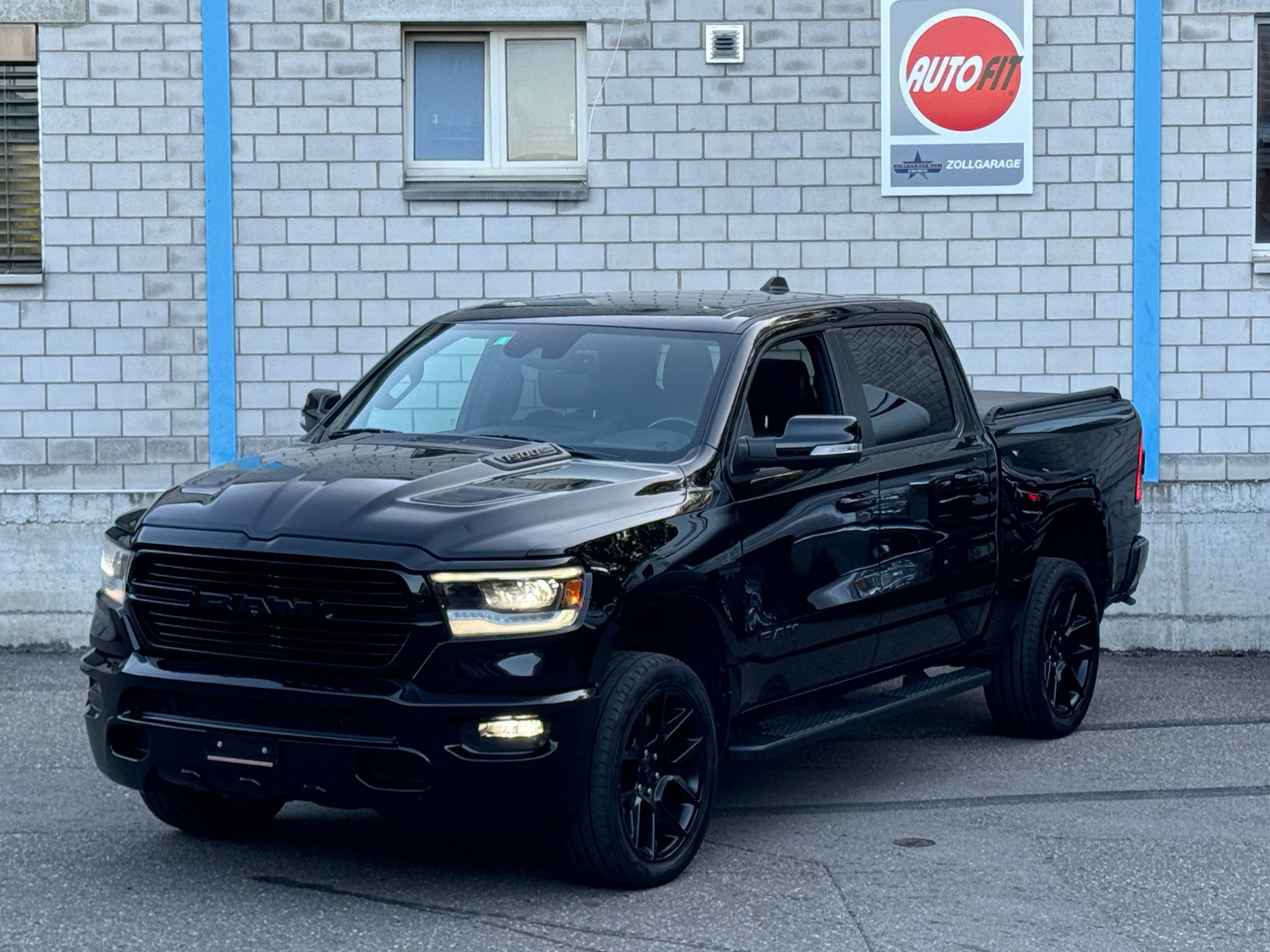 DODGE 1500 CREW CAB LARAMIE SPORT 5.7 HEMI