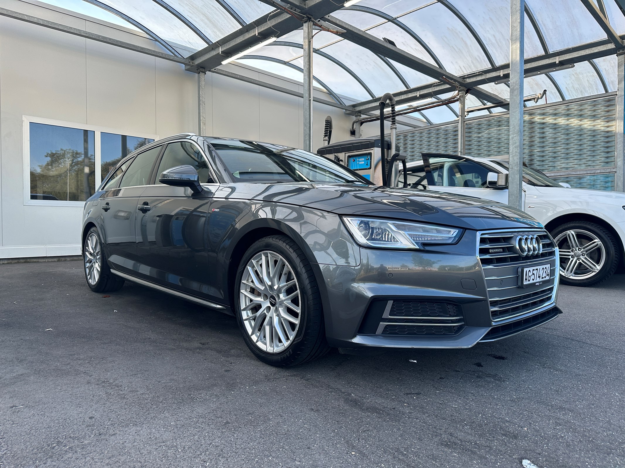 AUDI A4 Avant 3.0 TDI Sport quattro tiptronic