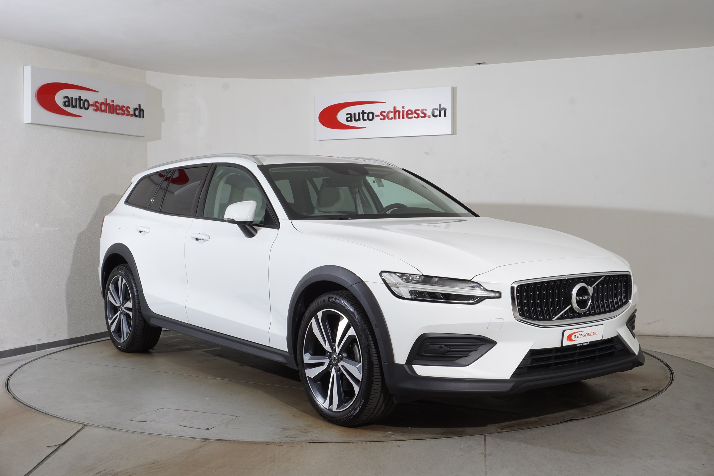 VOLVO V60 Cross Country B4 Diesel Mild Hybrid AWD Geartronic