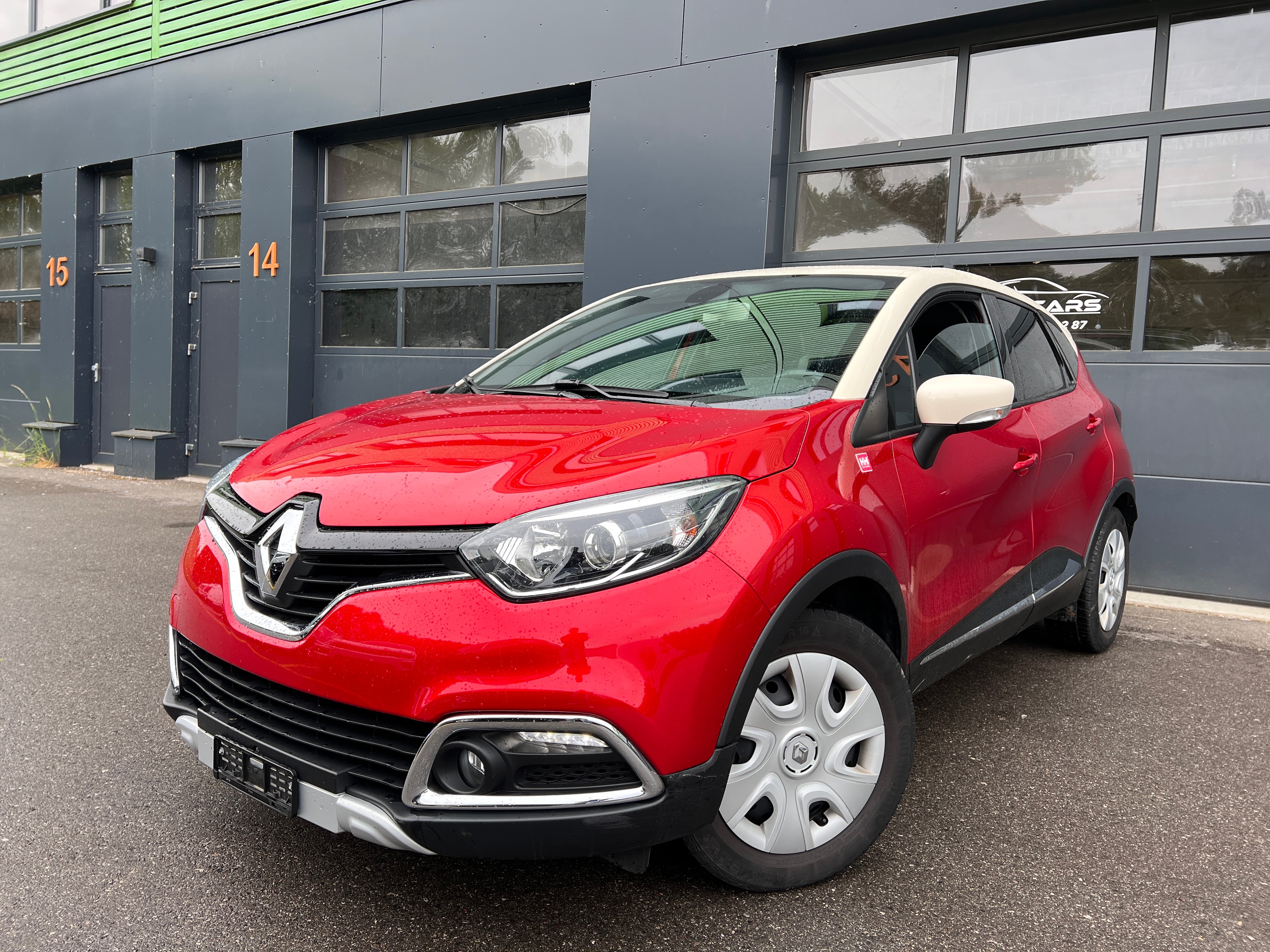 RENAULT Captur 1.2 T 16V Privilège EDC