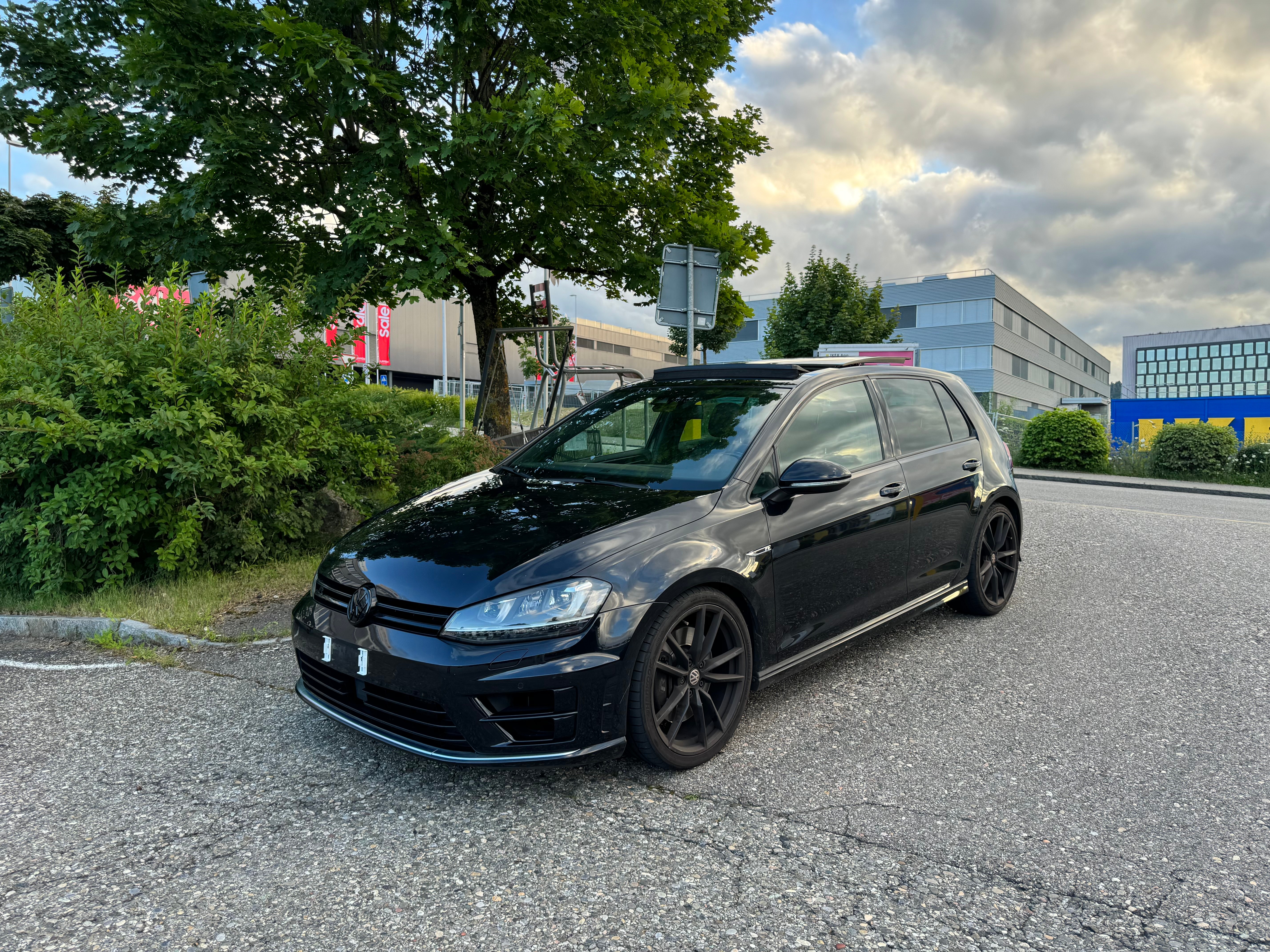 VW Golf 2.0 TSI R 4Motion DSG