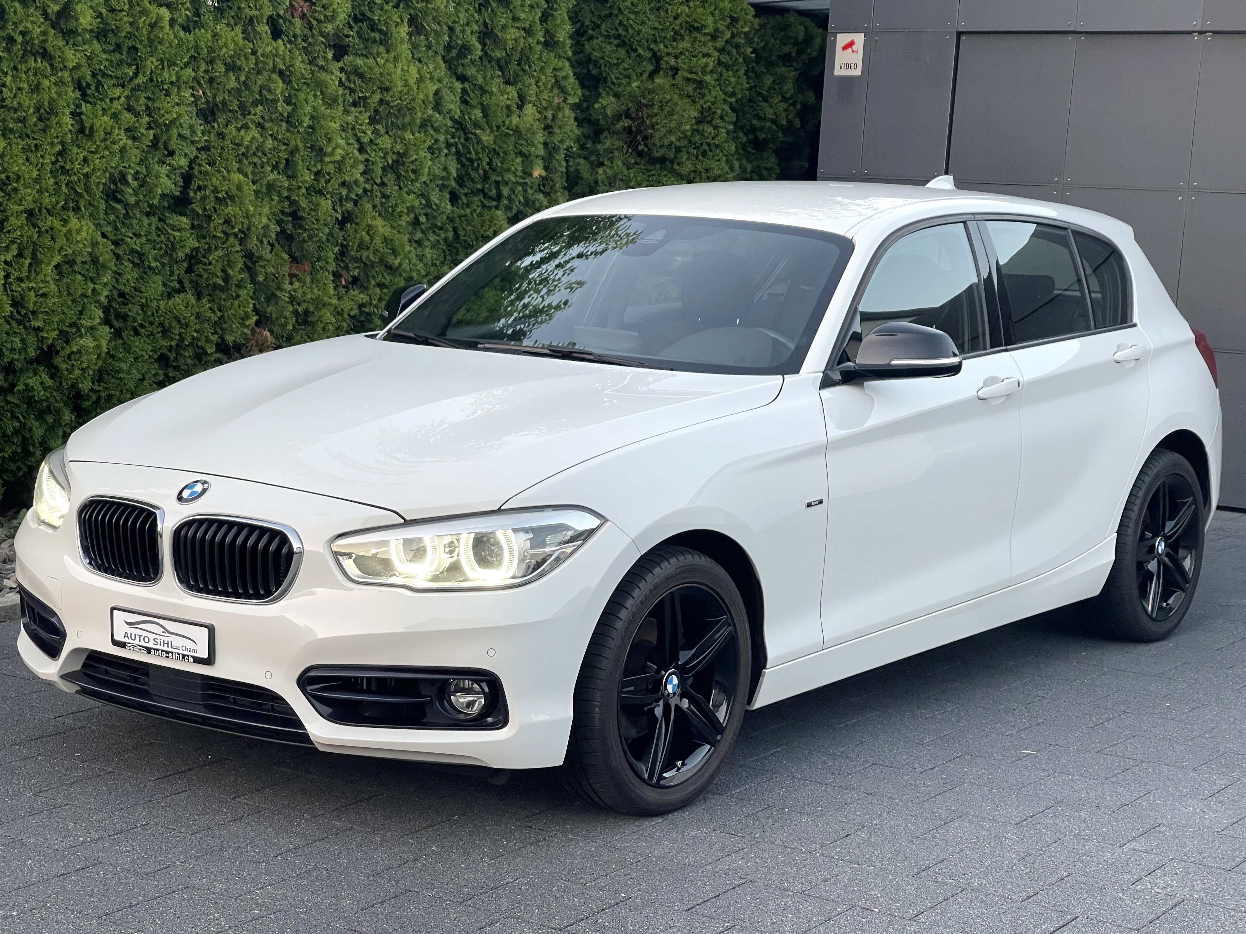 BMW 118i Sport Line Steptronic