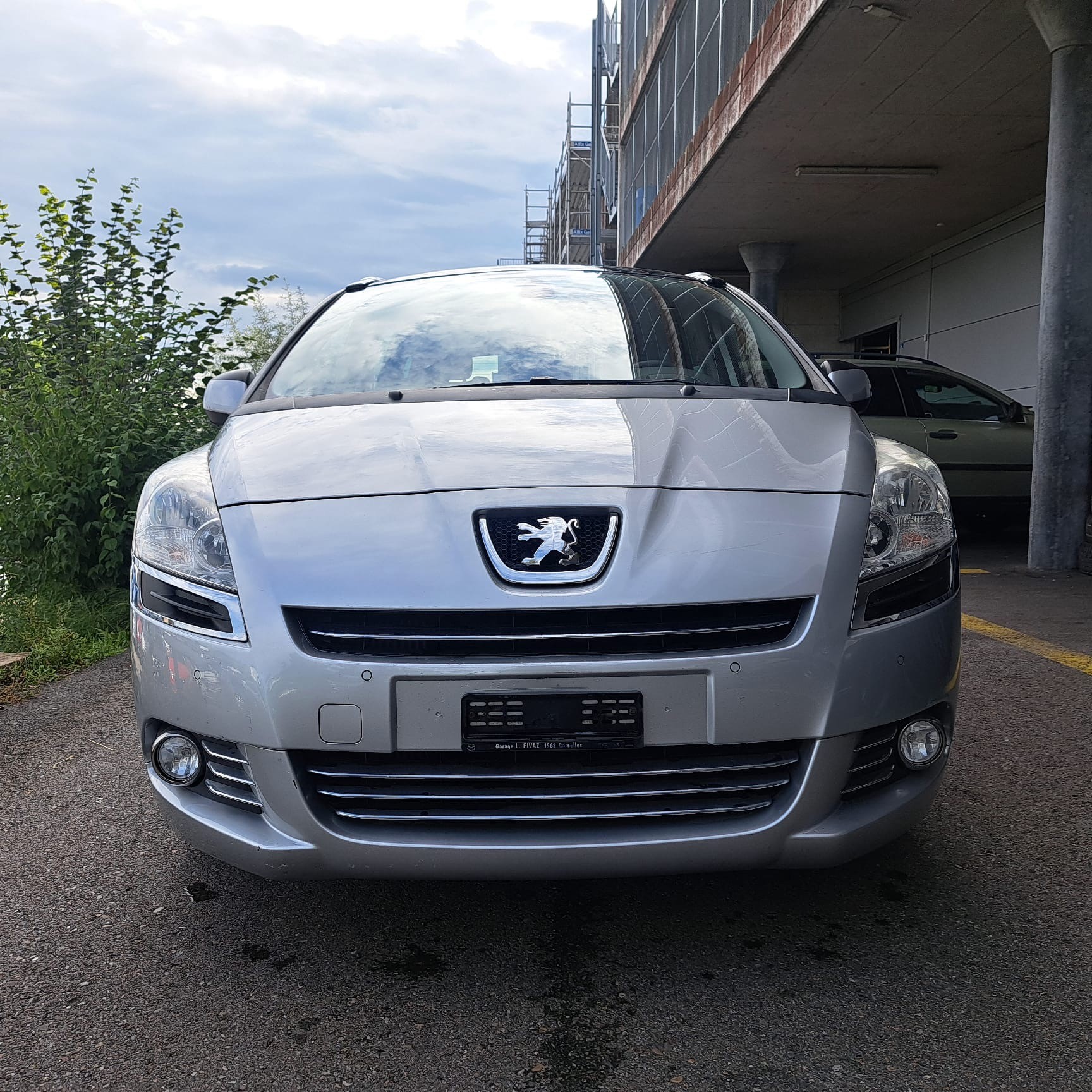 PEUGEOT 5008 1.6 16V T Style