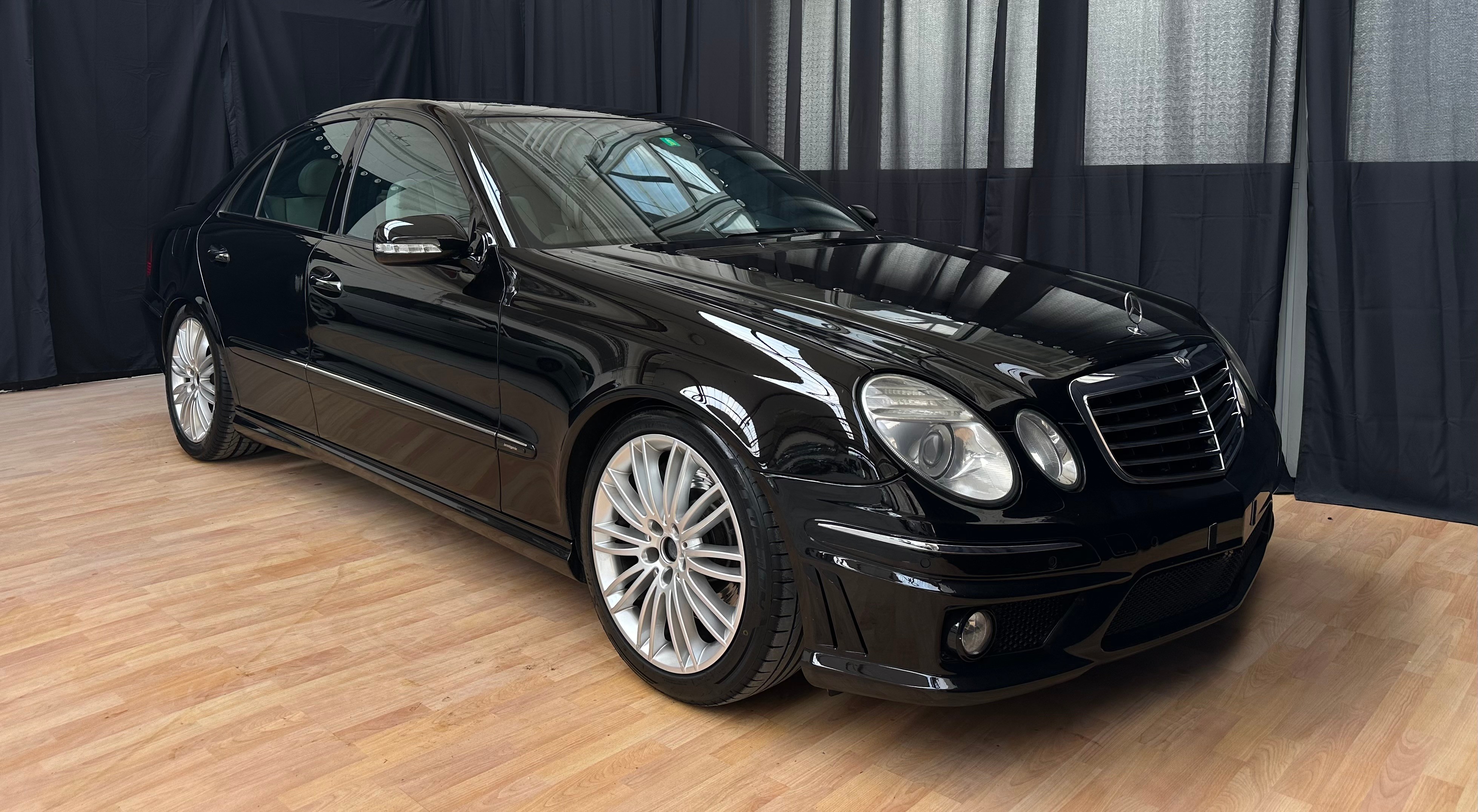 MERCEDES-BENZ E 500 Avantgarde 7G-Tronic