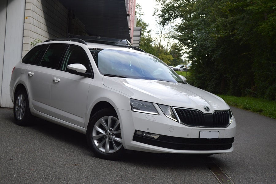 SKODA Octavia Combi 2.0 TDI Ambition 4x4 DSG Anhängerkupplung