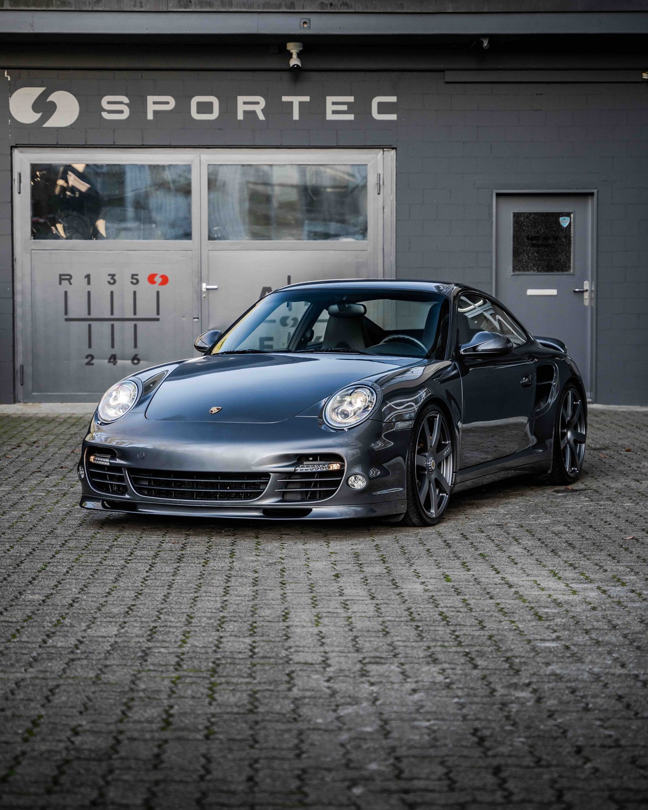 PORSCHE 911 Turbo S PDK