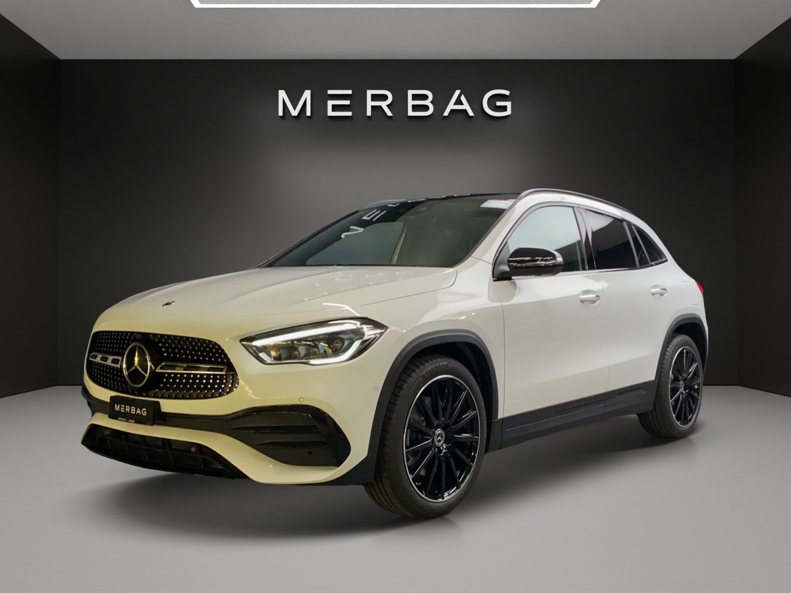 MERCEDES-BENZ GLA 250 AMG Line 4Matic