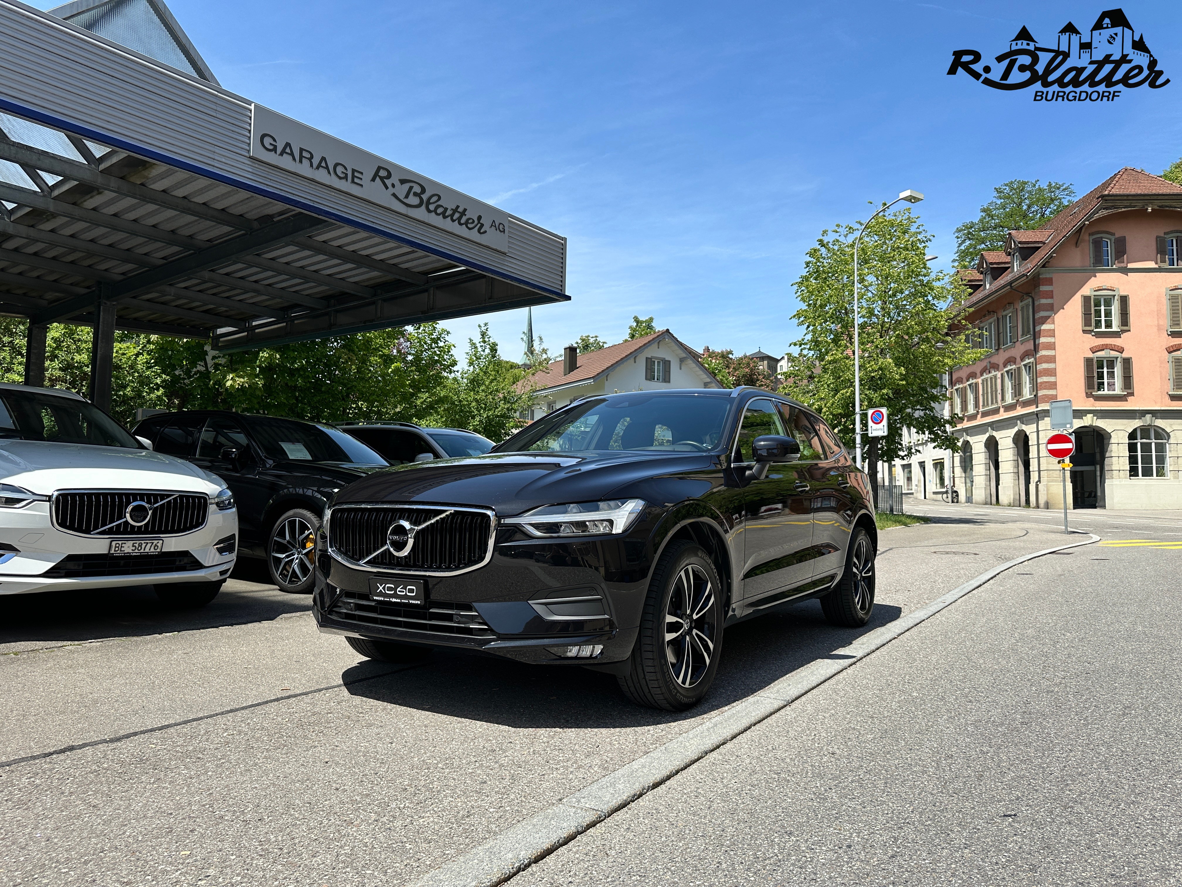 VOLVO XC60 D4 AWD Momentum Geartronic