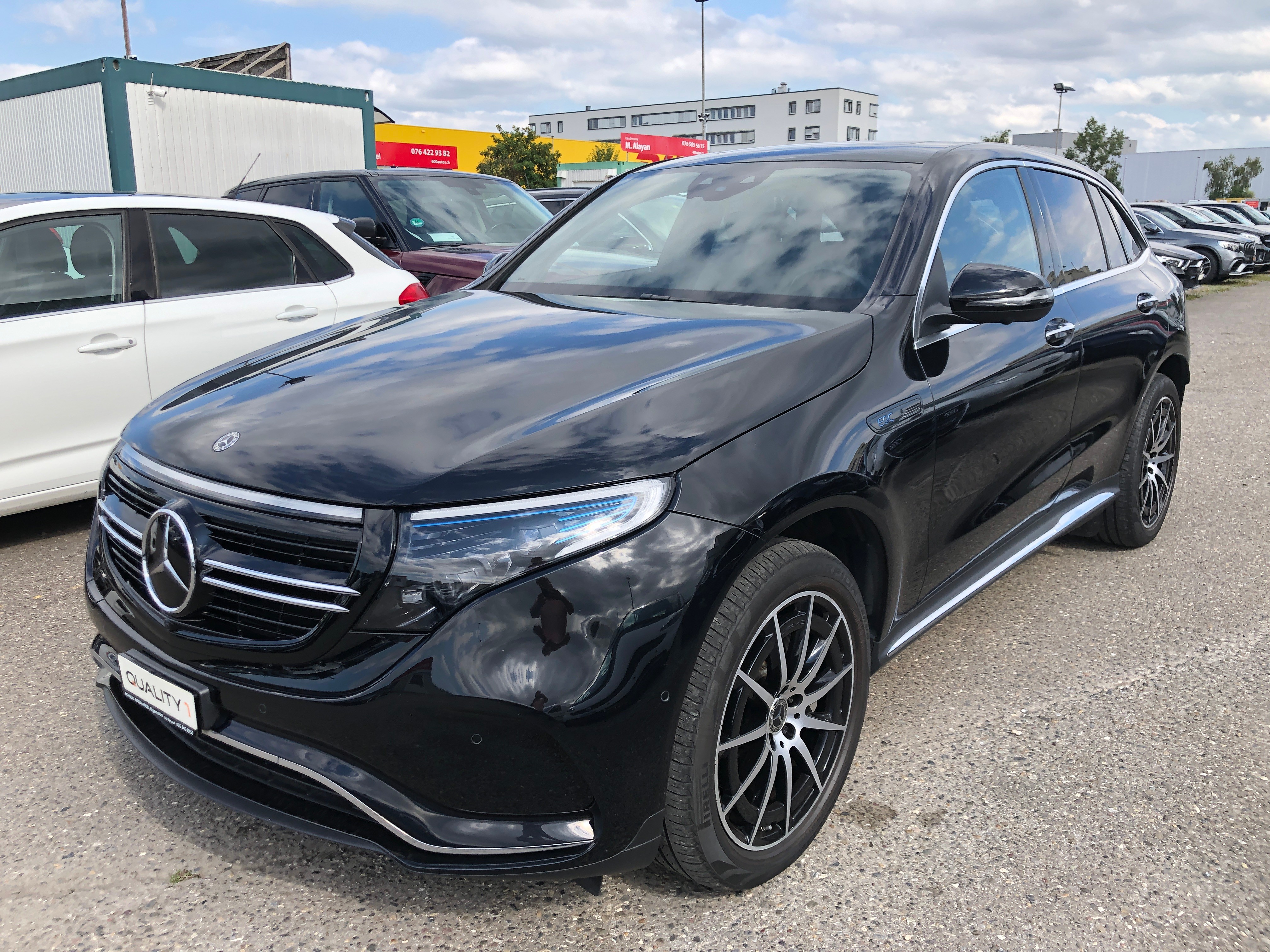 MERCEDES-BENZ EQC 400 AMG Line 4Matic