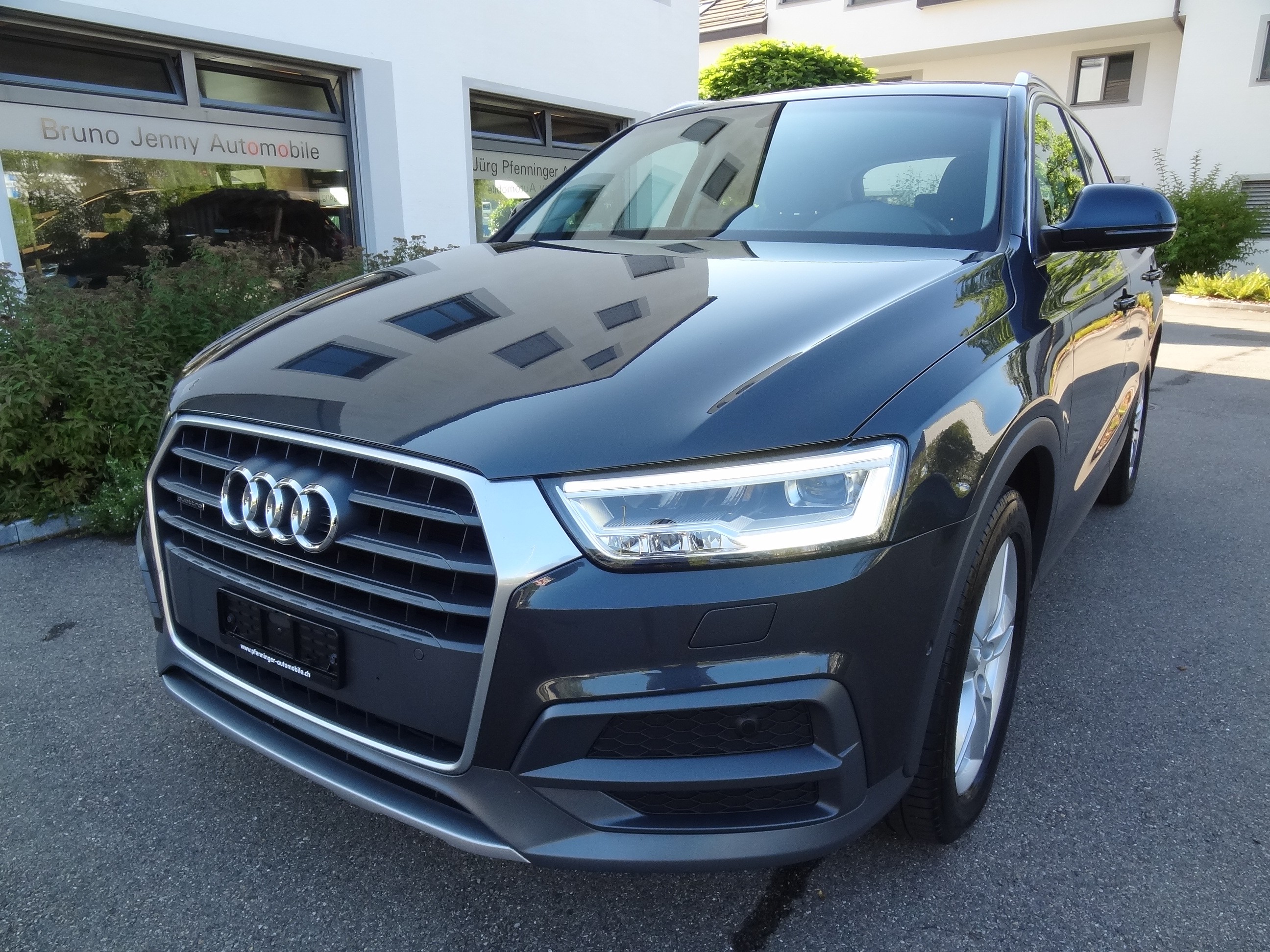 AUDI Q3 2.0 TFSI design quattro S-tronic