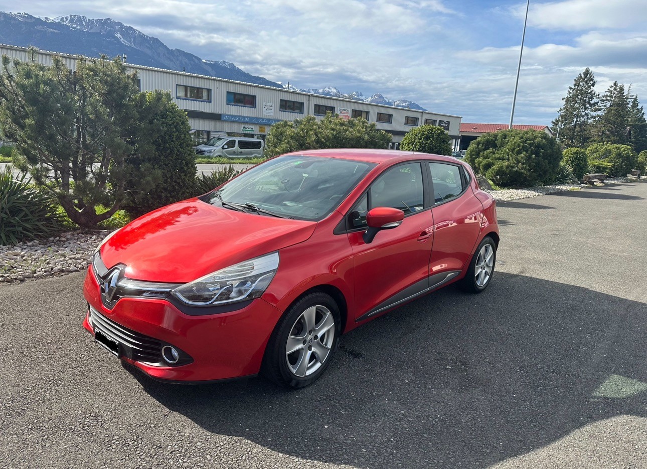 RENAULT Clio 1.5 dCi Swiss Edition EDC