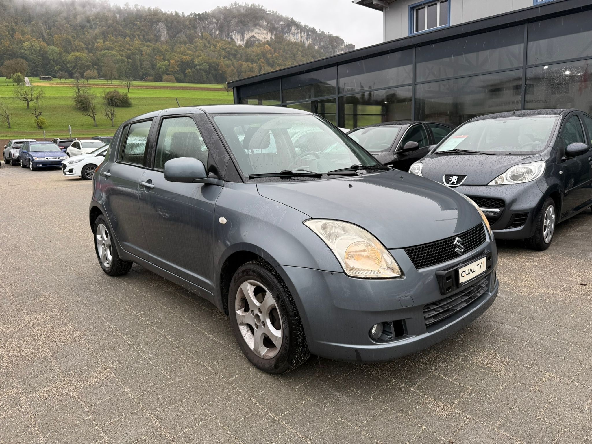 SUZUKI Swift 1.3i 16V GL 4x4