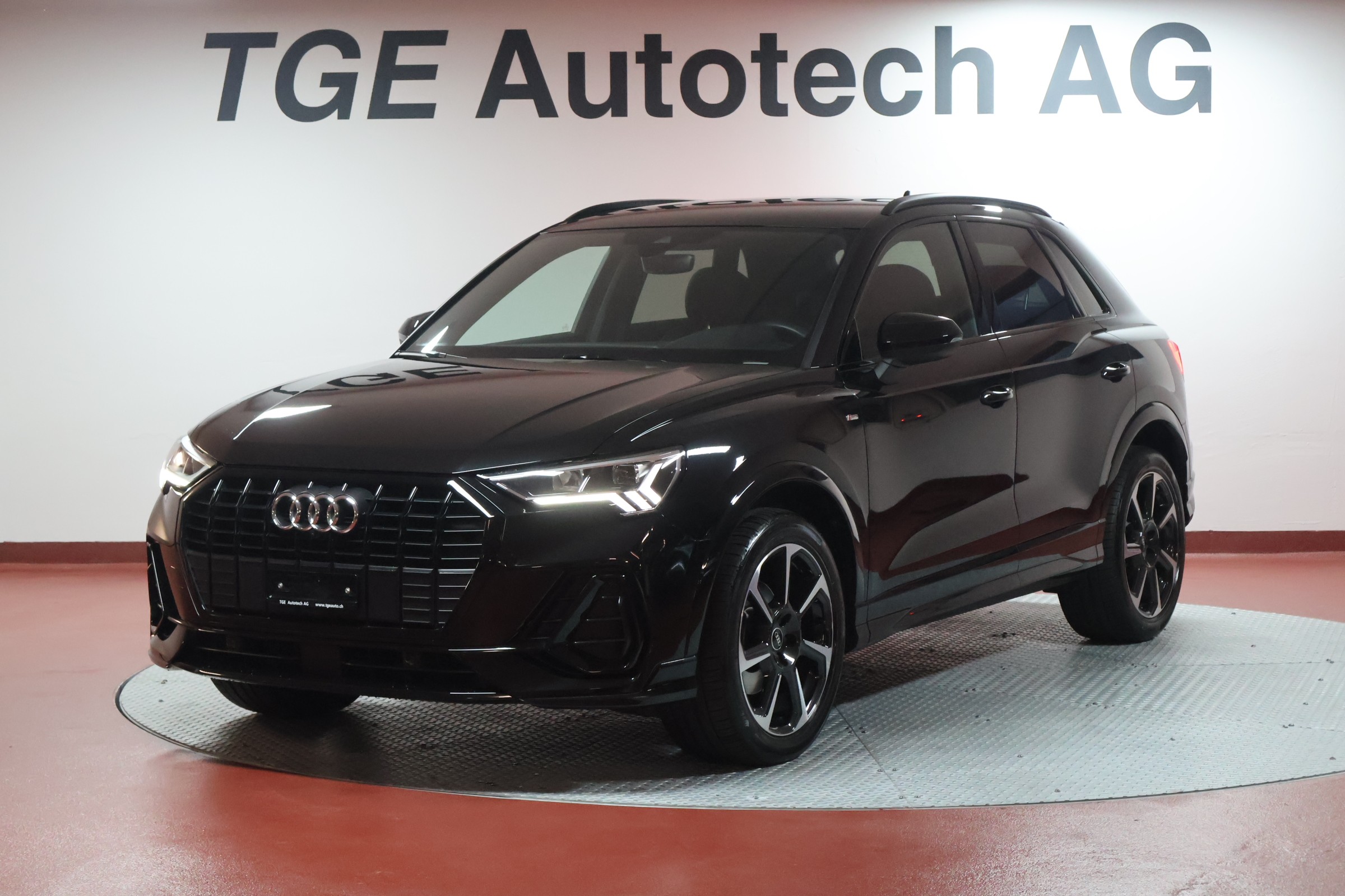 AUDI Q3 35 TFSI S line Attraction S-tronic