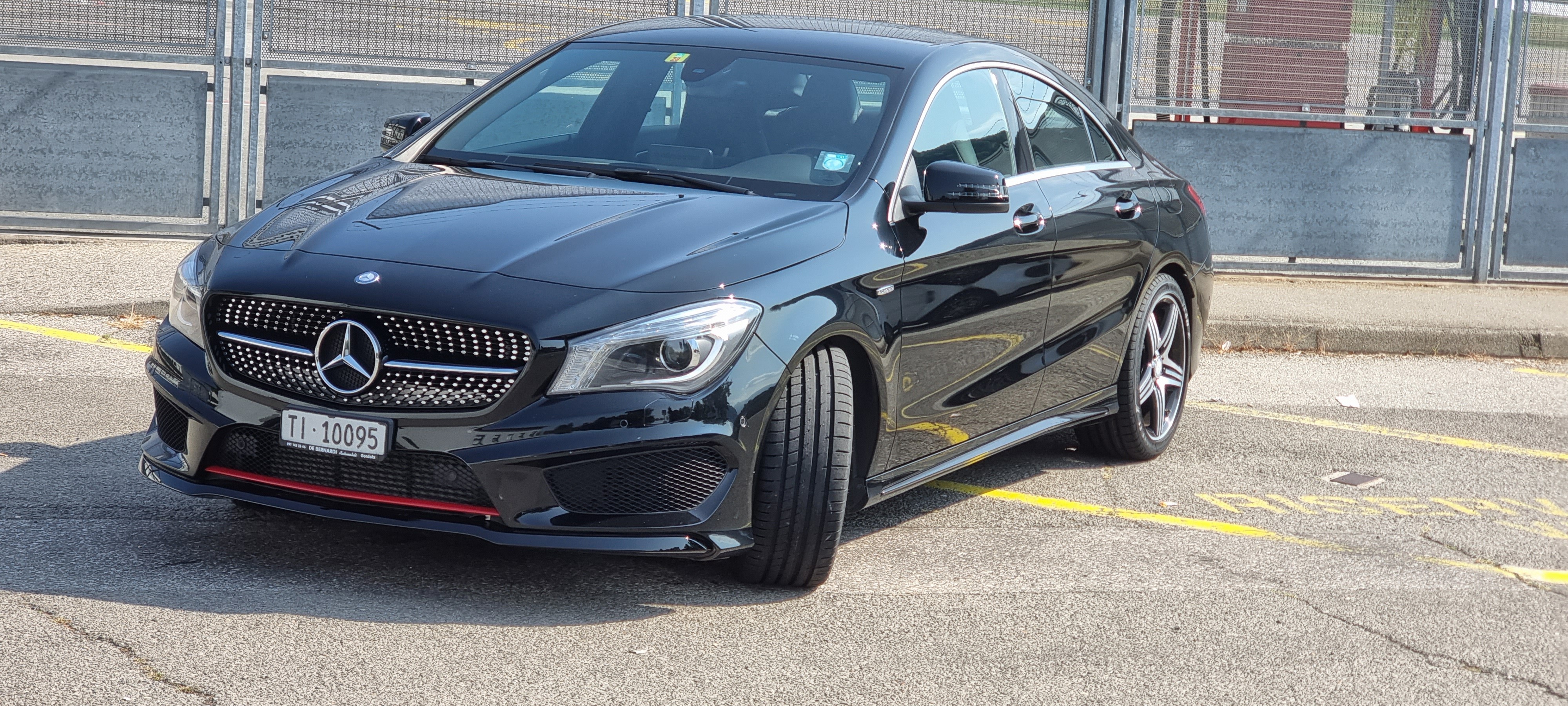 MERCEDES-BENZ CLA 250 Sport 7G-DCT 4Matic